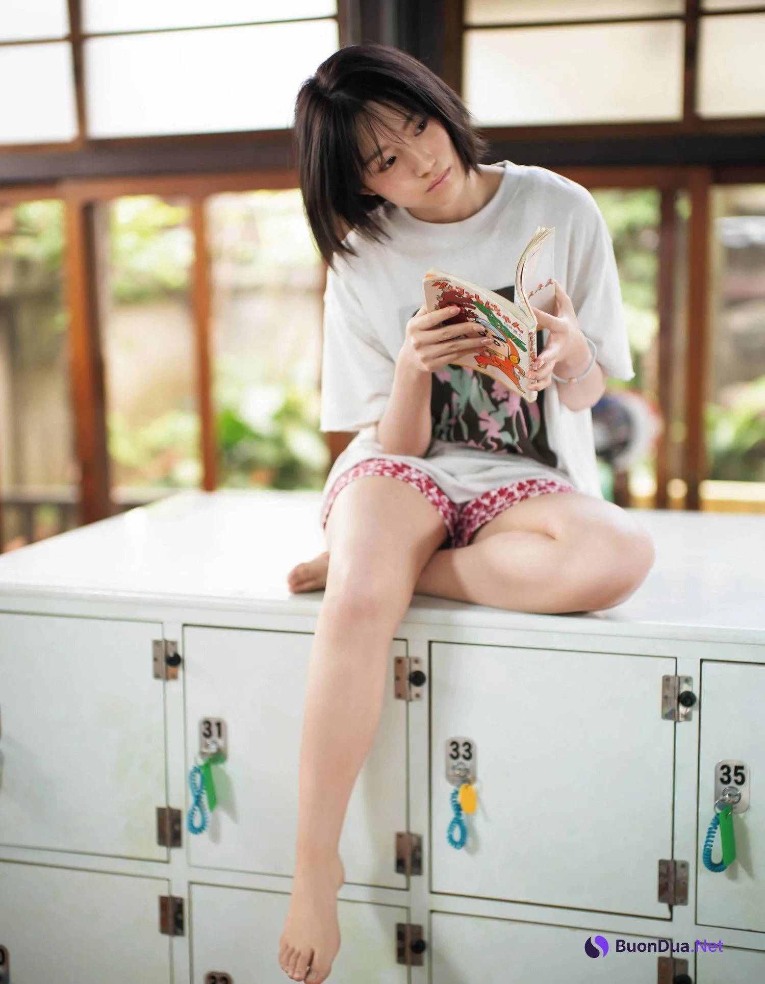 Sayaka Kakehashi 掛橋沙耶香, Ex-Taishu 2022.04 (EX大衆 2022年4月号) - Photo 3