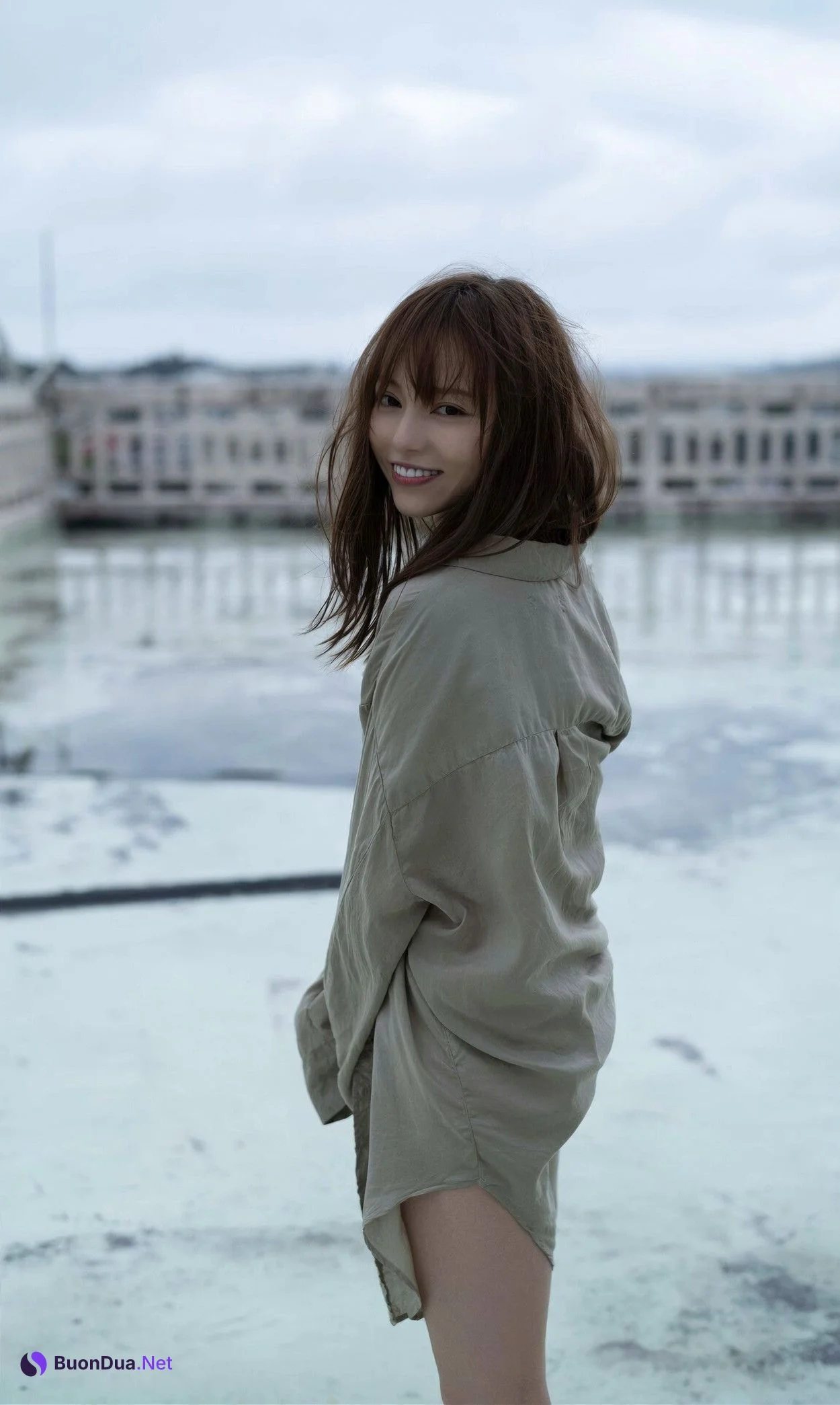 Sayaka Komuro 小室さやか, 写真集 「戯れと微笑」 Set.02 - Photo 2