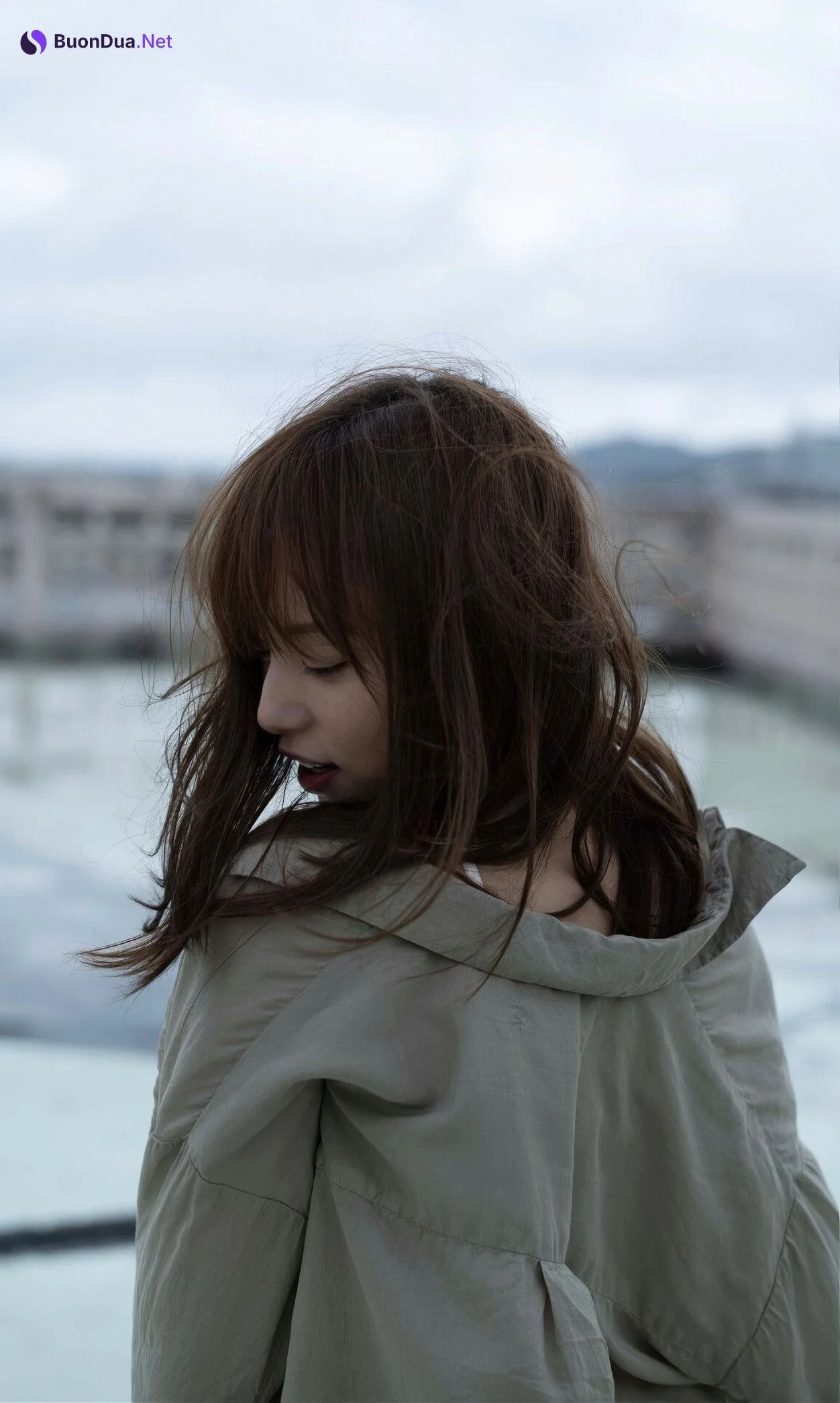 Sayaka Komuro 小室さやか, 写真集 「戯れと微笑」 Set.02 - Photo 3