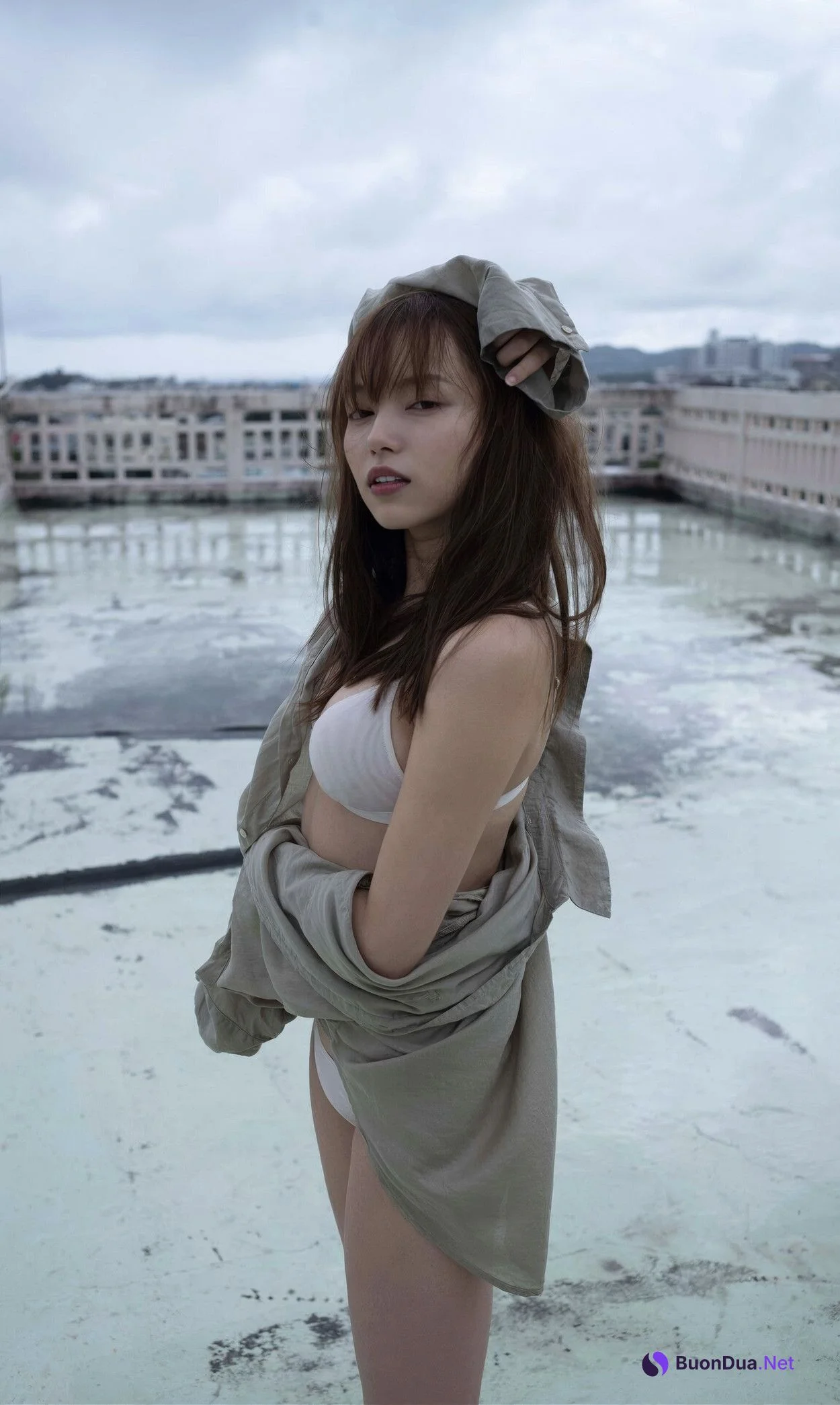Sayaka Komuro 小室さやか, 写真集 「戯れと微笑」 Set.02 - Photo 8
