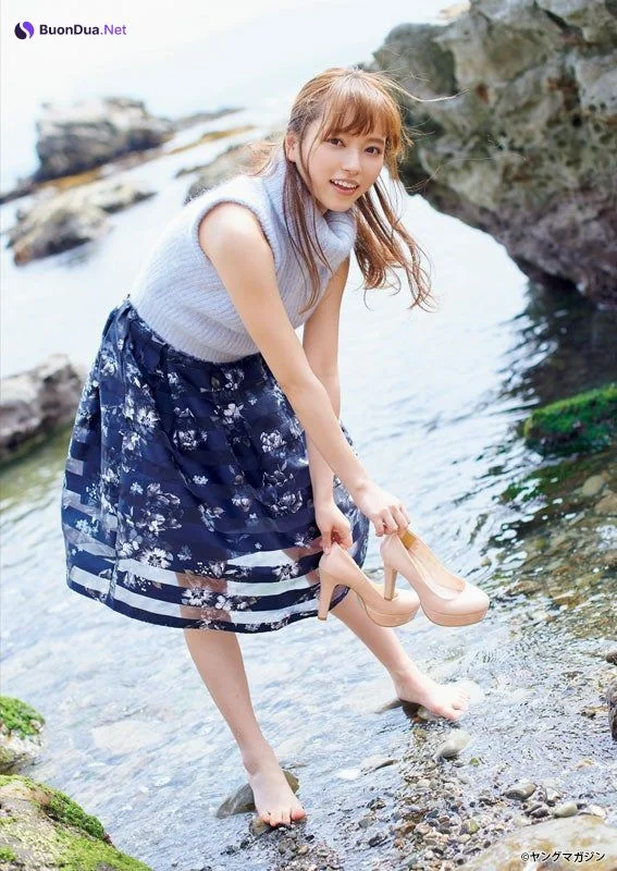 Sayaka Komuro 小室さやか, Young Magazine 2019 No.31 (ヤングマガジン 2019年31号) - Photo 3