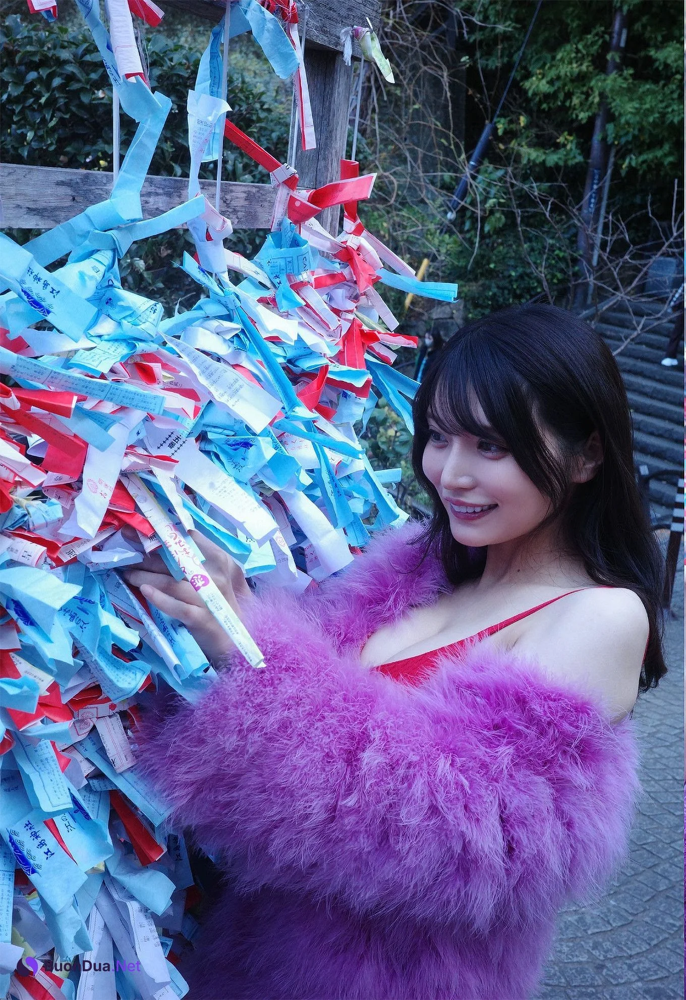 Sayaka Nitori 似鳥沙也加, 写真集 旬撮ガール Vol.2 早くも限界突破な美バスト - Photo 2