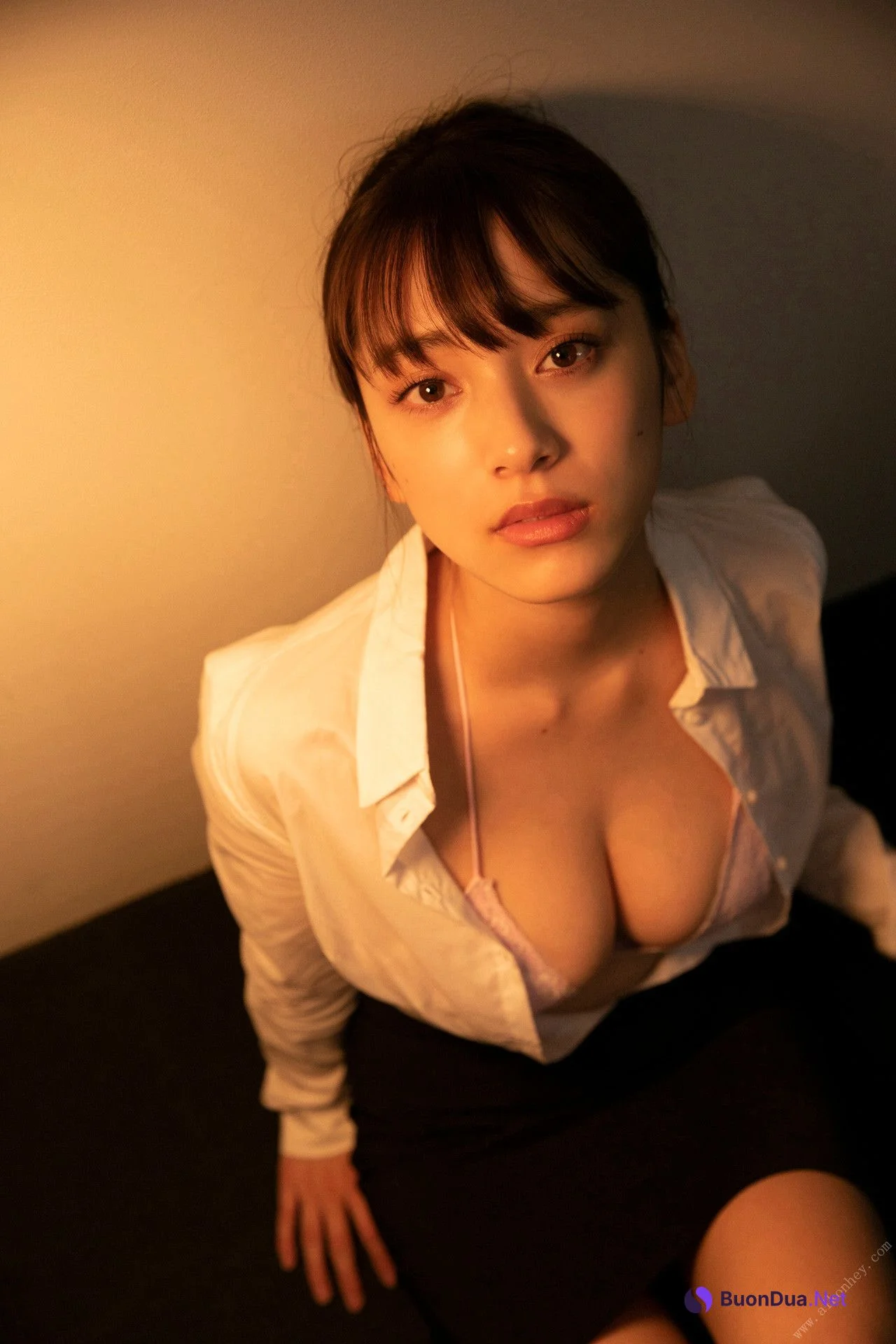 Sayaka Tomaru 都丸紗也華, FLASHデジタル写真集 着衣巨乳～ぴっちぴち～ Set.01 - รูปภาพ 9