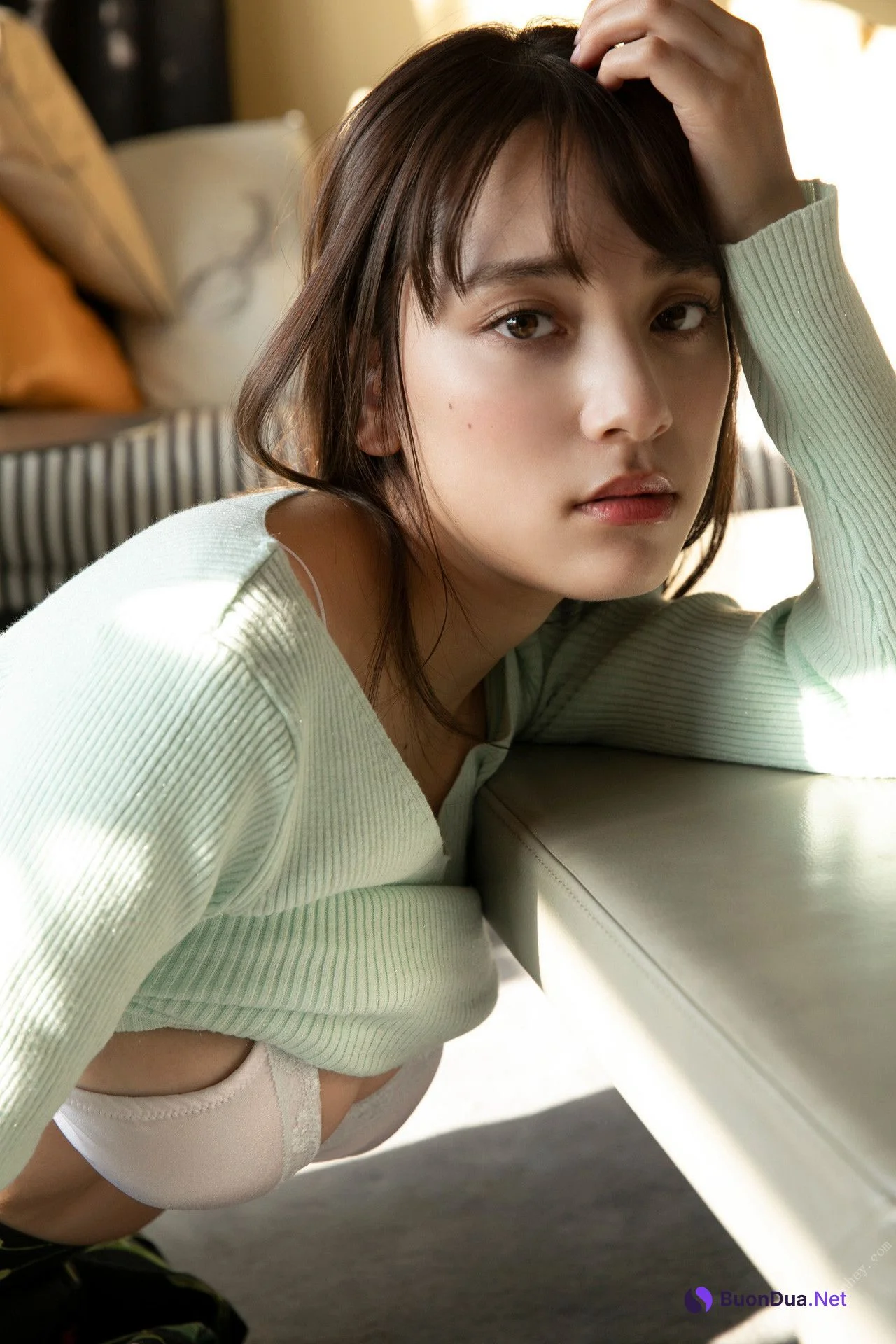 Sayaka Tomaru 都丸紗也華, FLASHデジタル写真集 着衣巨乳～ぴっちぴち～ Set.03 - Photo 10
