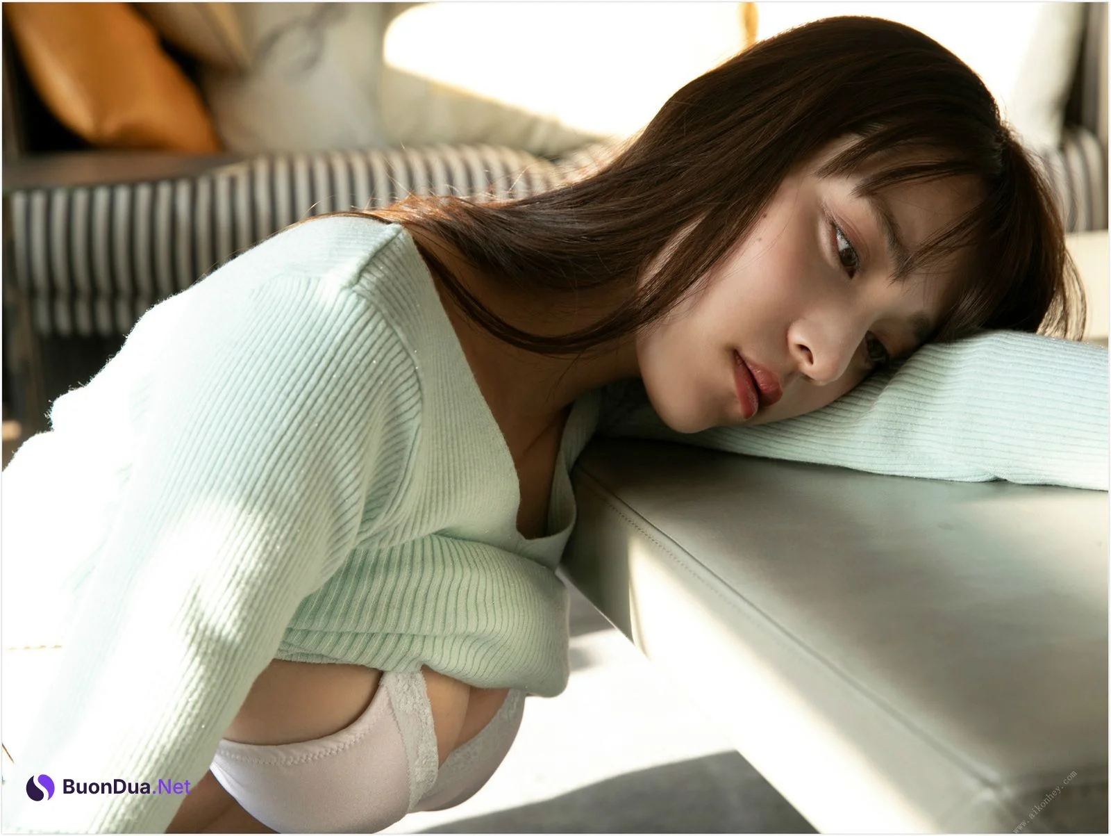 Sayaka Tomaru 都丸紗也華, FLASHデジタル写真集 着衣巨乳～ぴっちぴち～ Set.03 - Photo 11