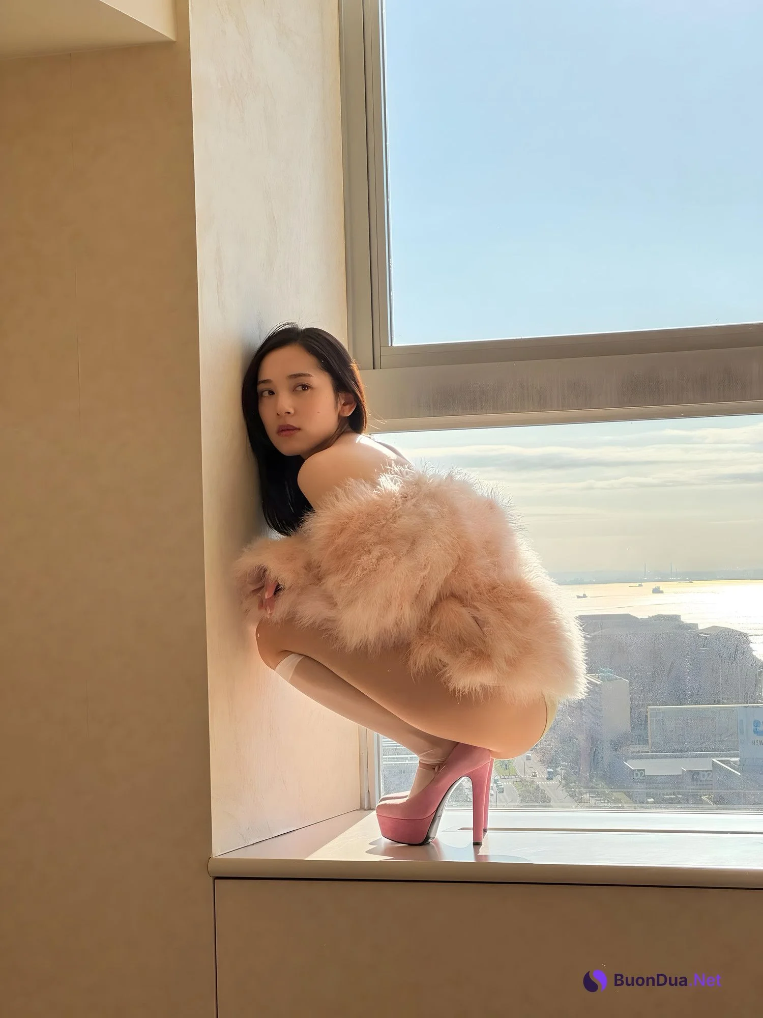 Sayaka Tomaru 都丸紗也華, FRIDAY 2024.01.26 (フライデー 2024年1月26日号) - Photo 10