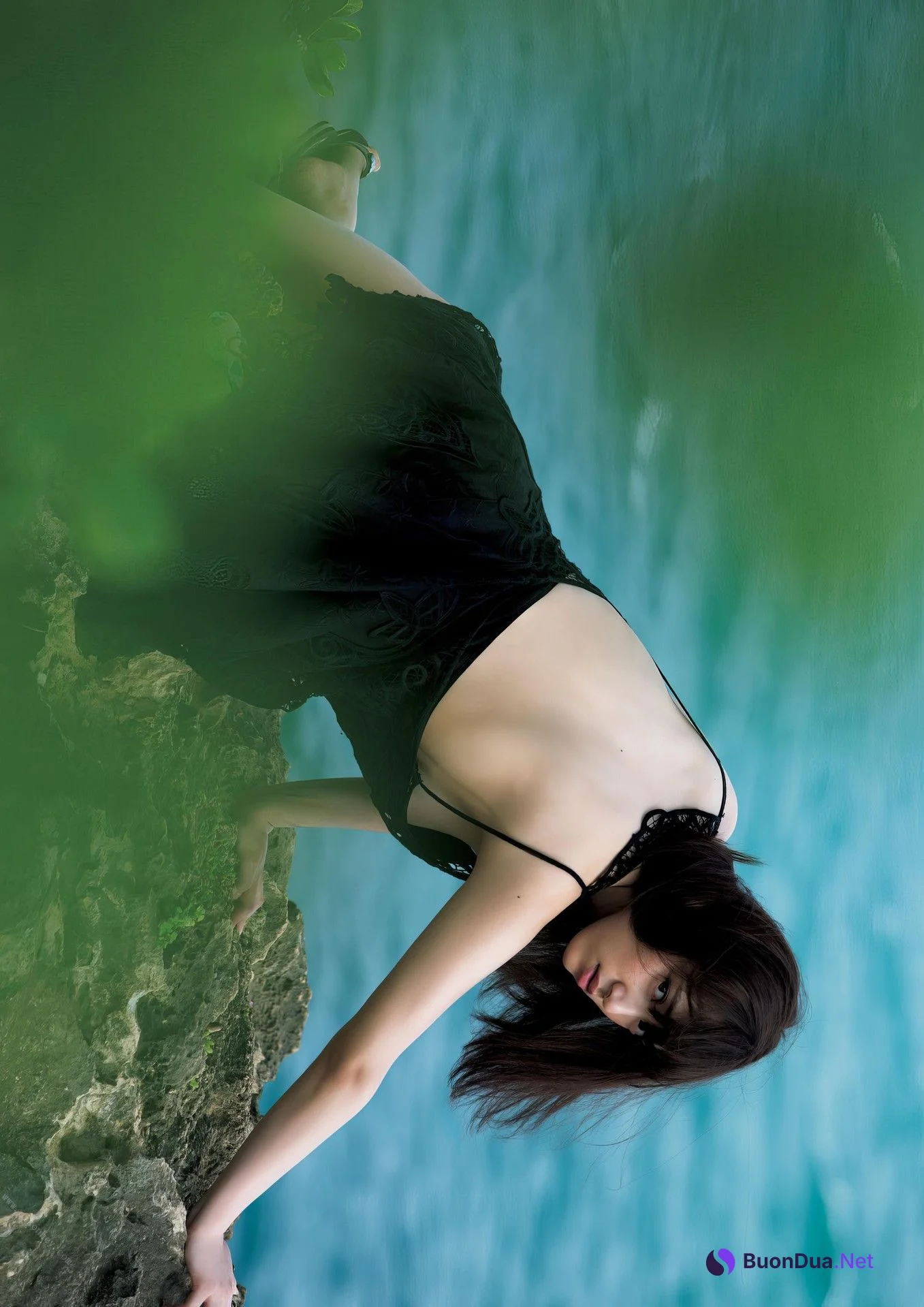 Sayaka Tomaru 都丸紗也華, ファースト写真集 [とまるまる ＫＣピース] Set.04 - Photo 5