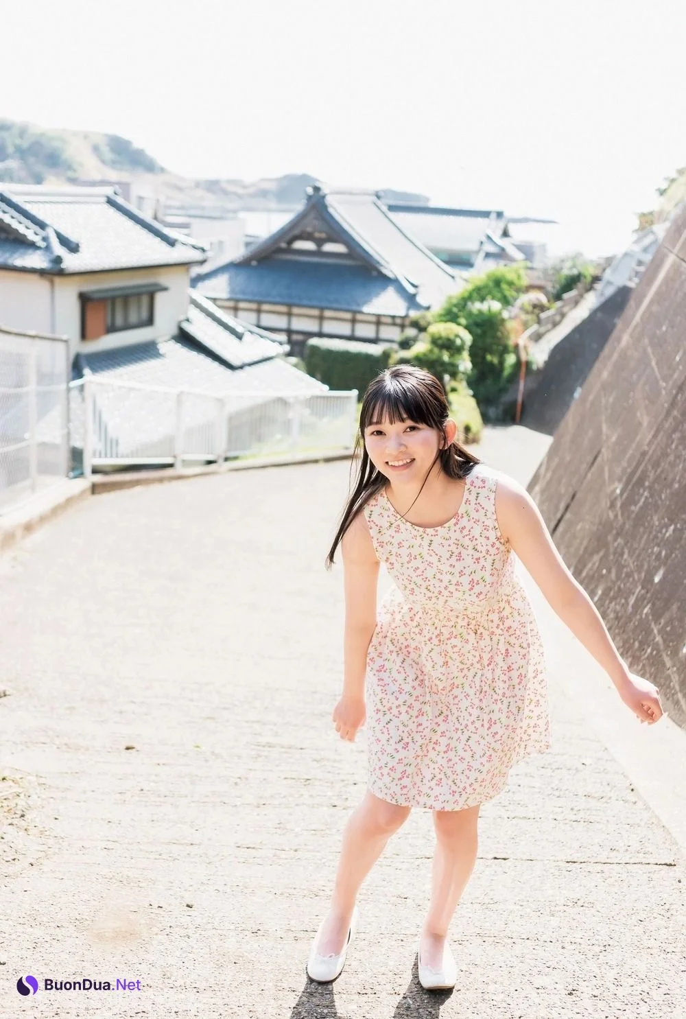 Sayama Suzuka 佐山すずか, Young Jump 2021 No.27 (ヤングジャンプ 2021年27号) - Photo 7