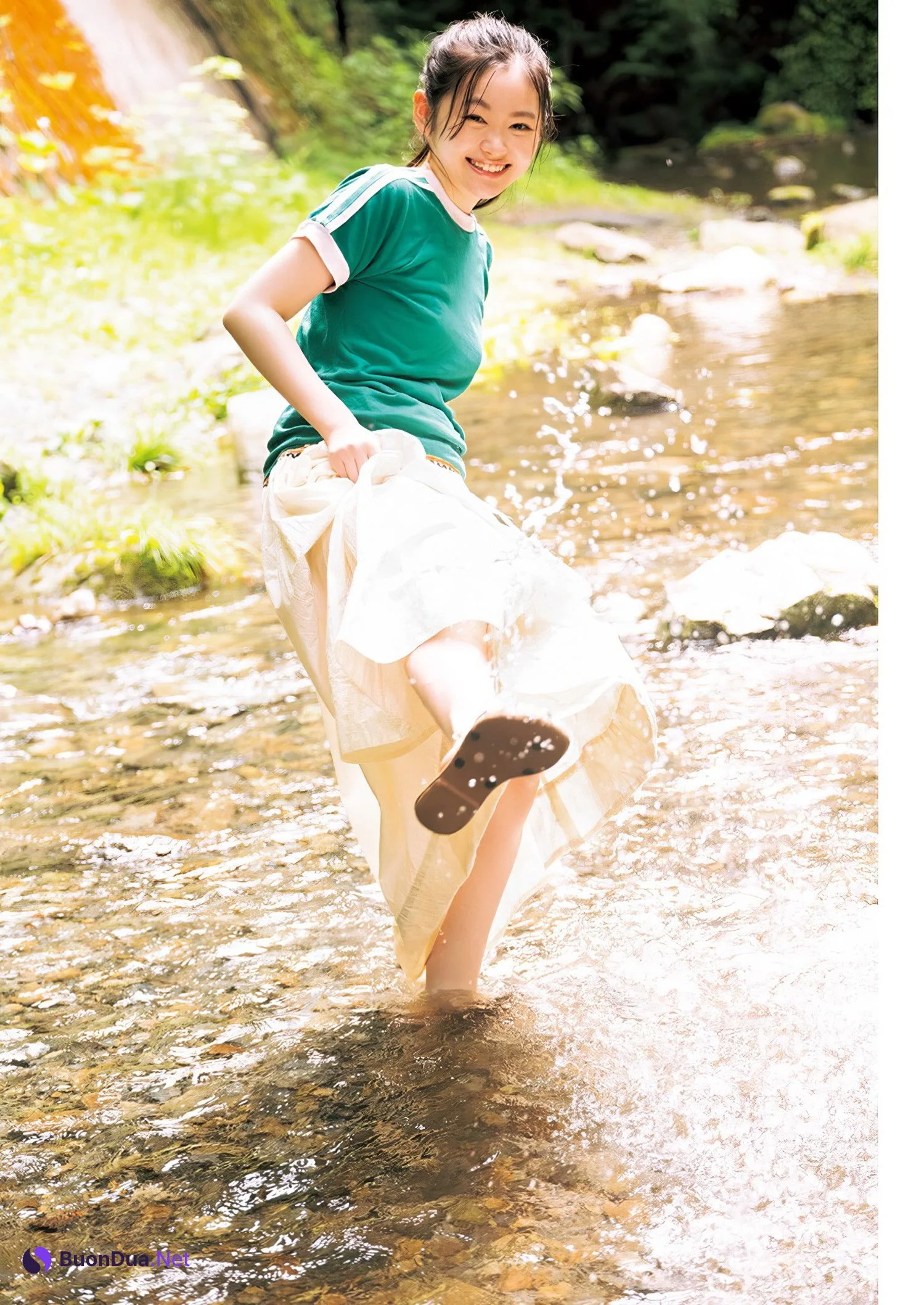 Sayu Suzukawa 鈴川紗由, Young Jump 2024 No.40 (ヤングジャンプ 2024年40号) - Photo 4