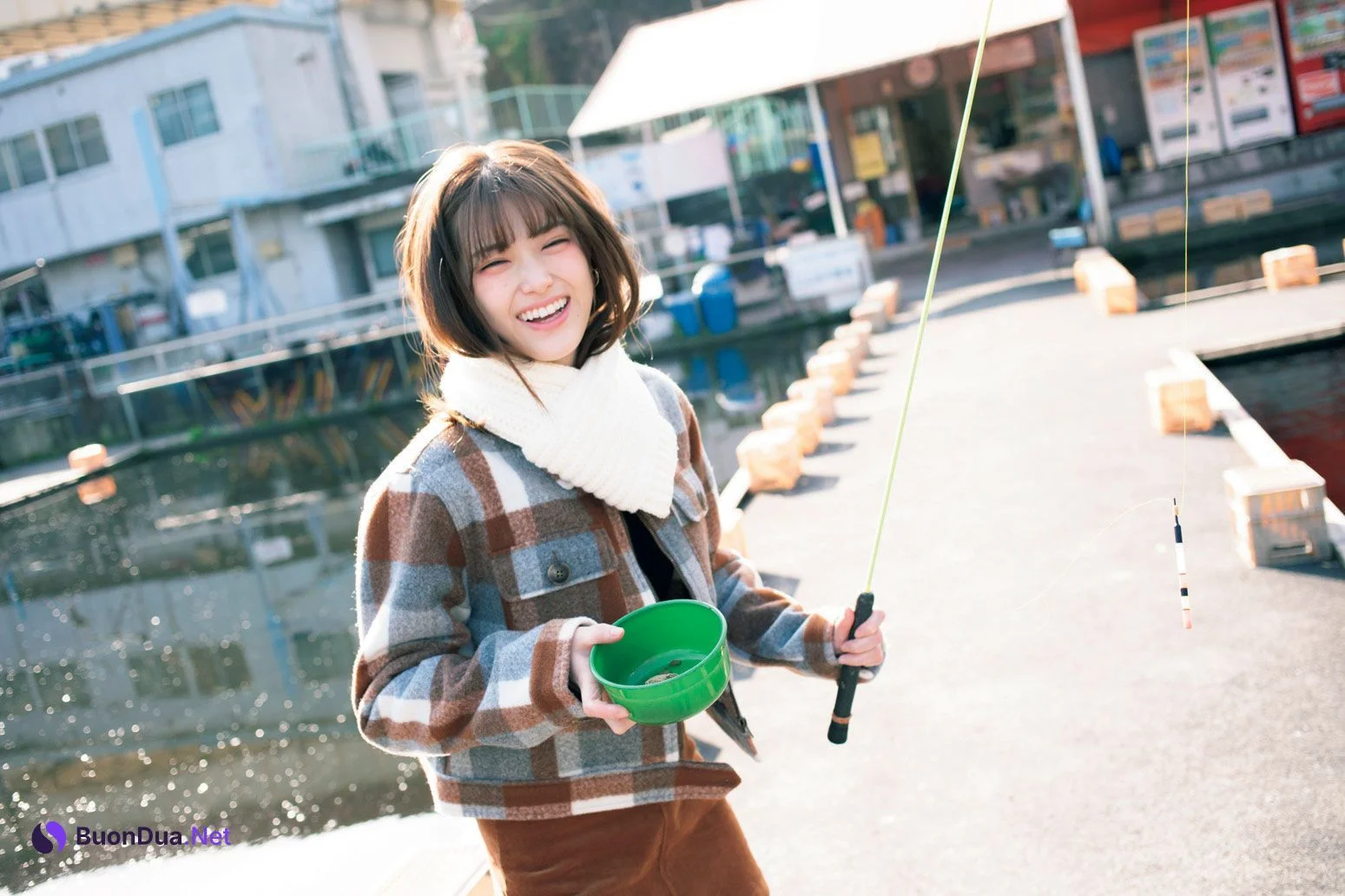 Sayuri Matsumura 松村沙友理, Platinum FLASH 2019 Vol.08 - Photo 4