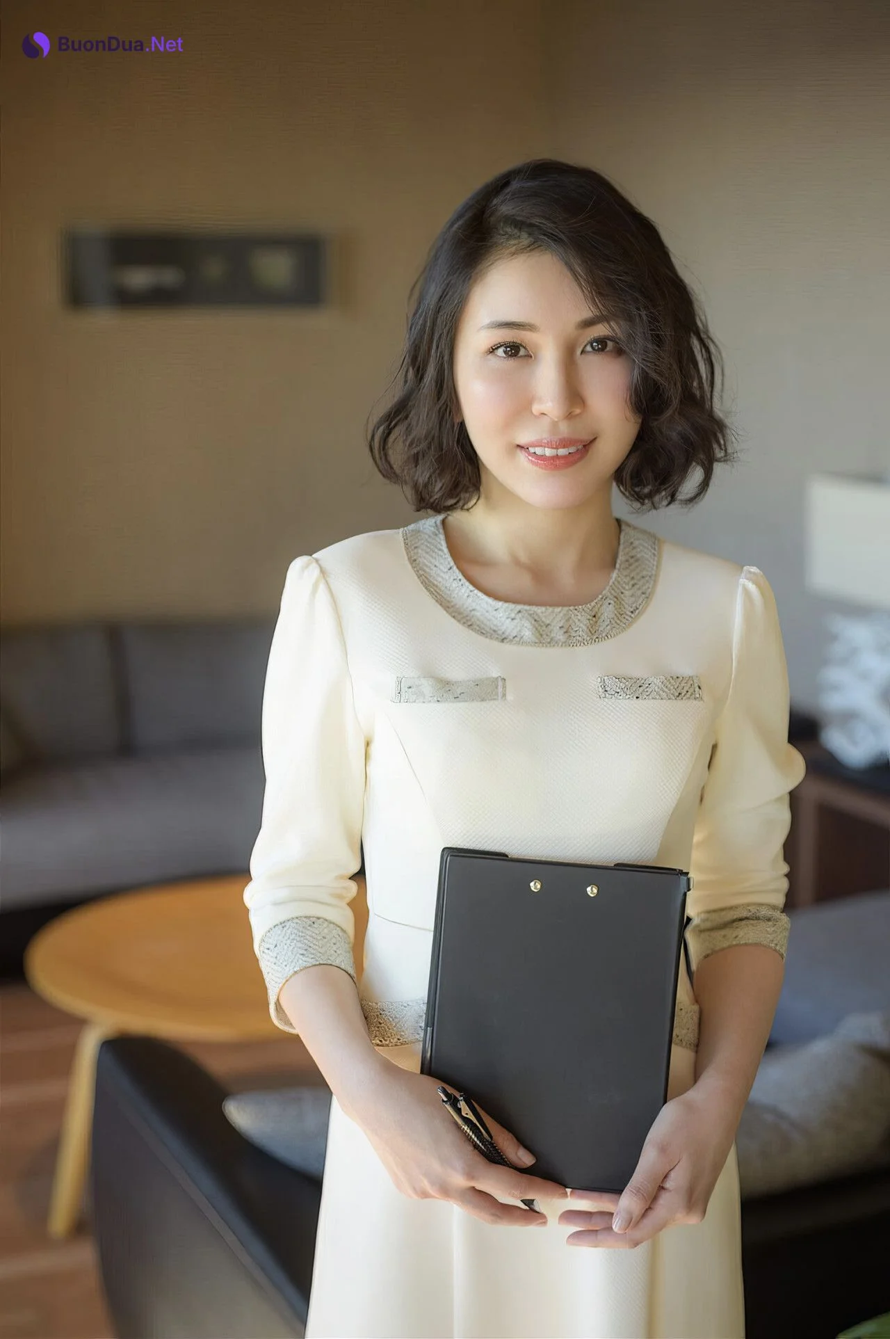 Sayuri Nishiyama 西山さゆり, 週刊ポストデジタル写真集 [高須クリニックの受付嬢・ Yes！] Set.01 - Photo 2