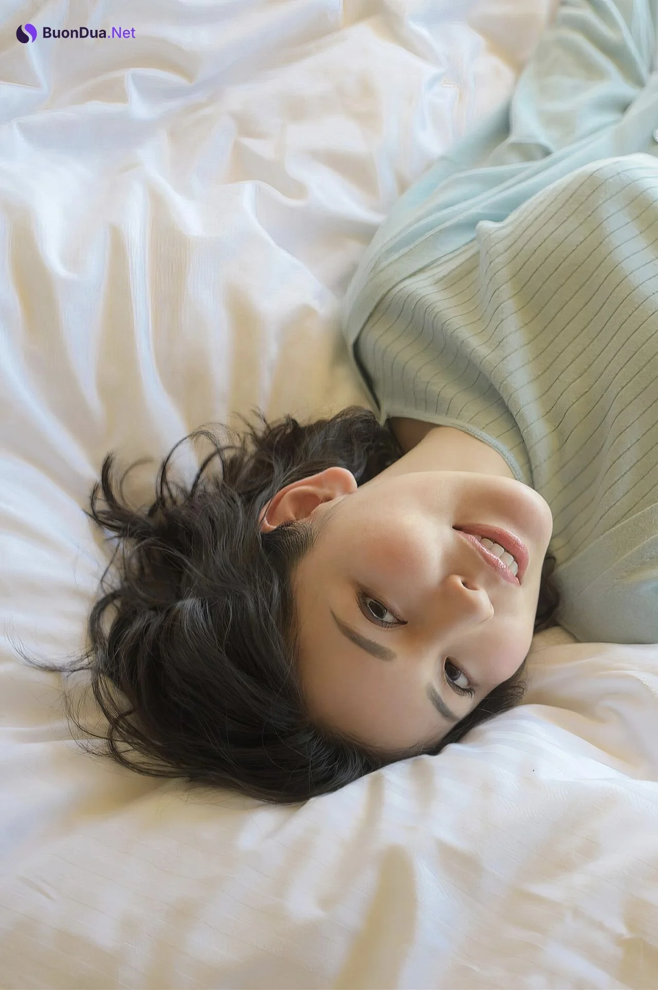 Sayuri Nishiyama 西山さゆり, 週刊ポストデジタル写真集 [高須クリニックの受付嬢・ Yes！] Set.02 - Photo 3