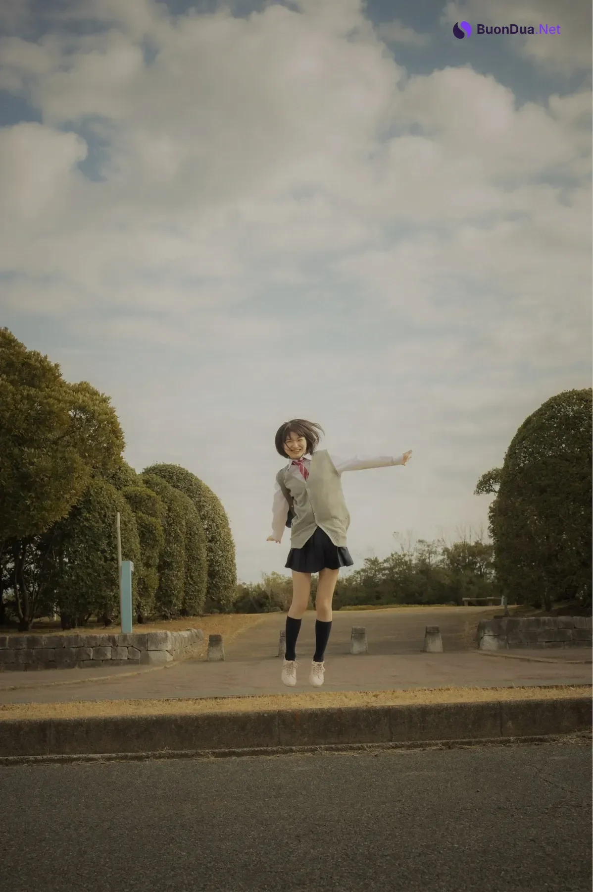 School Uniforms & Miss Short Cut Best 制服×ショートカット Set.01 - Photo 6