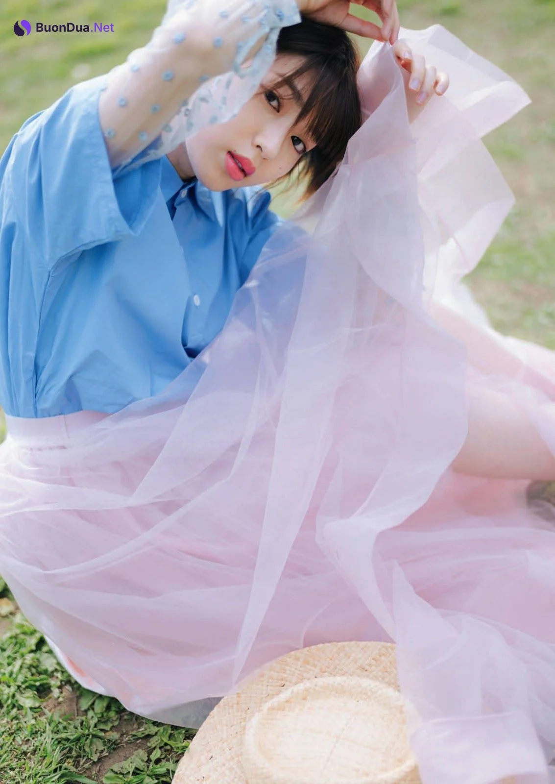 Sei Shiraishi 白石聖, Shukan Bunshun 2021.06.10 (週刊文春 2021年6月10日号) - Photo 2