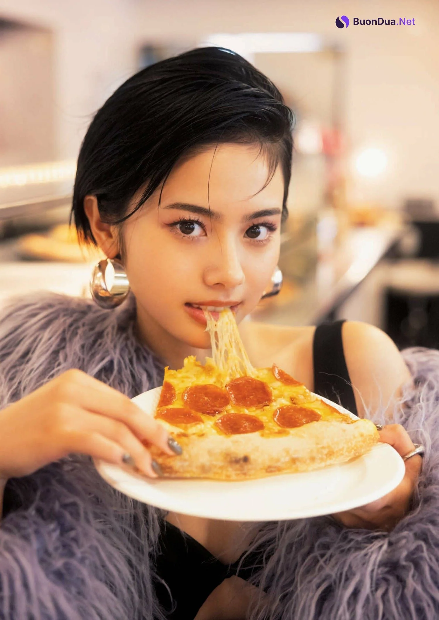 Seira Anzai 安斉星来, Shukan Bunshun 2022.11.17 (週刊文春 2022年11月17日号) - Photo 3