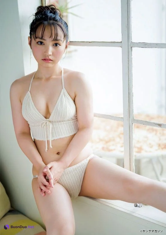 Serika Gunji 郡司芹香, Young Magazine 2019 No.43 (ヤングマガジン 2019年43号) - Photo 2