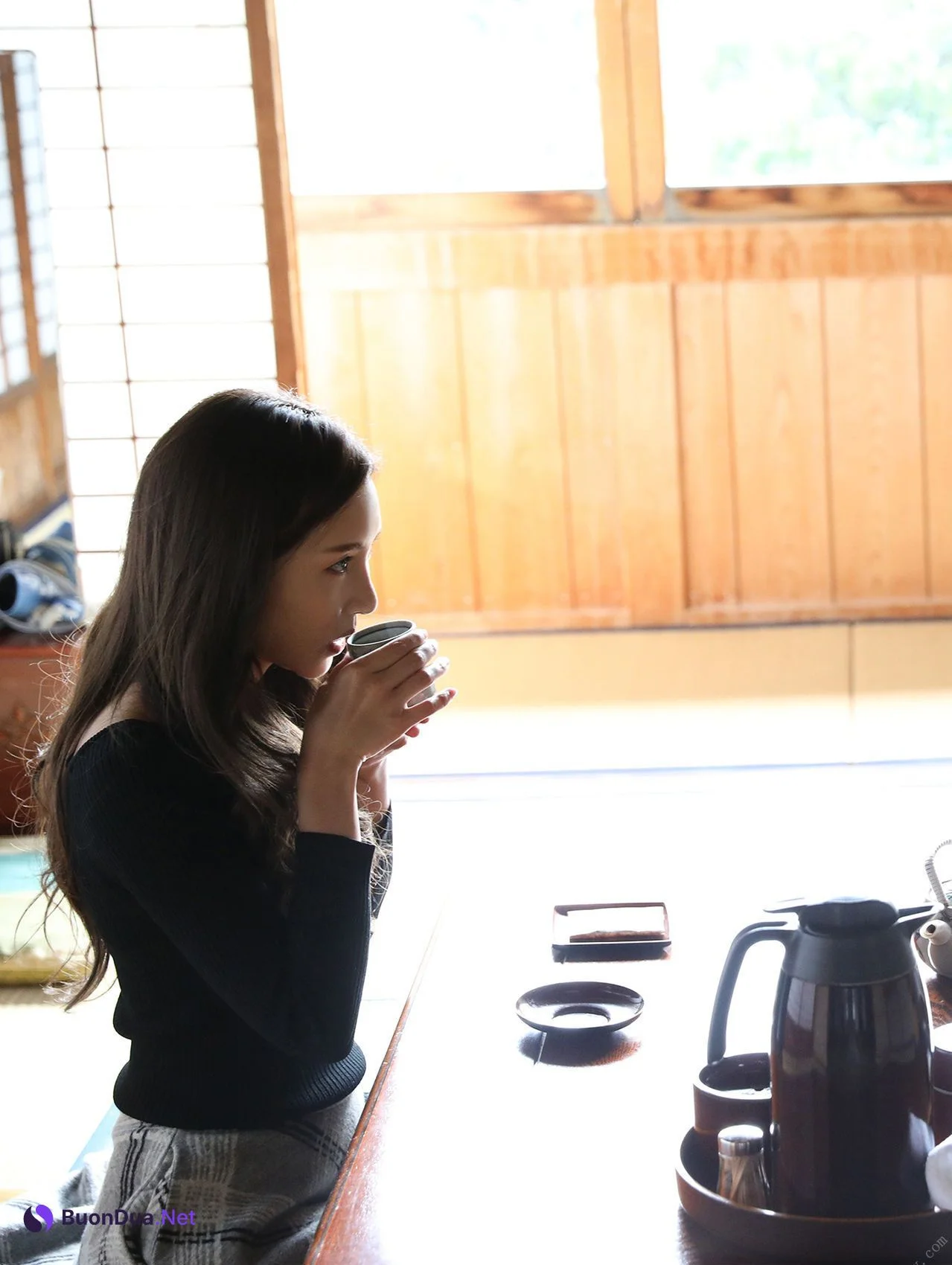 美乃すずめ 小野夕子, 週刊ポストデジタル写真集 神戸の女ＶＳ湘南の女 愛をちょうだい Set.01 - 写真 4
