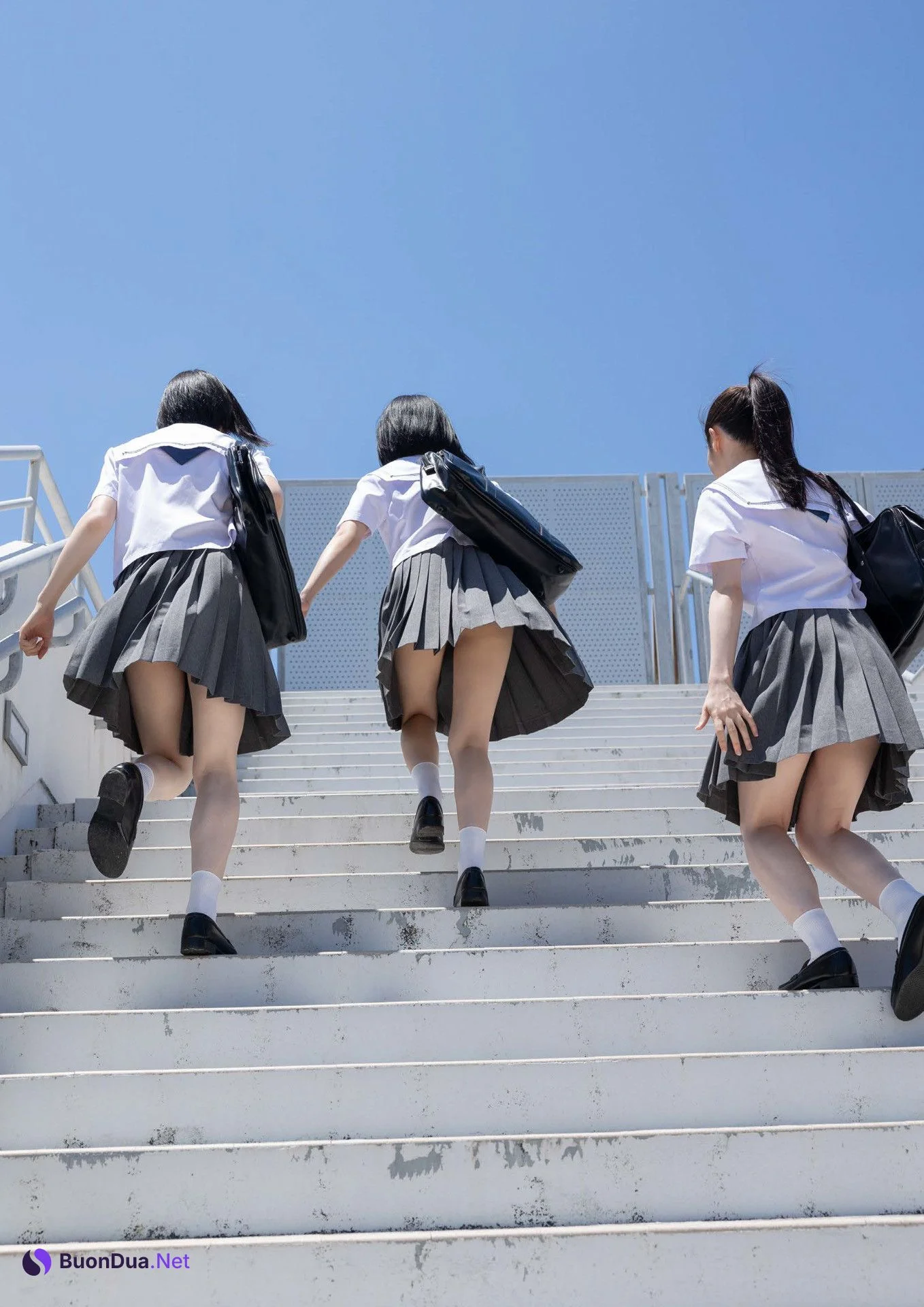 有岡ちひろ・小柴美羽・比賀ハル, ワニブックス デジタル写真集 [複雑な関係] Set.01 - 照片 2