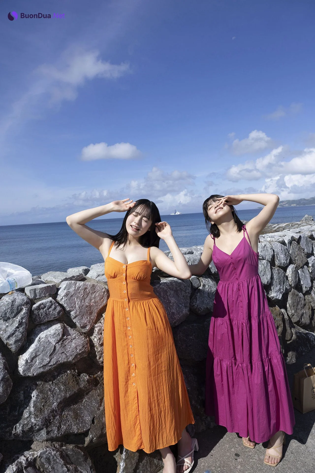 佐々木ほのか＆白濱美兎, ヤングガンガンデジタル限定写真集 「デュエット」 Set.01 - Photo 4