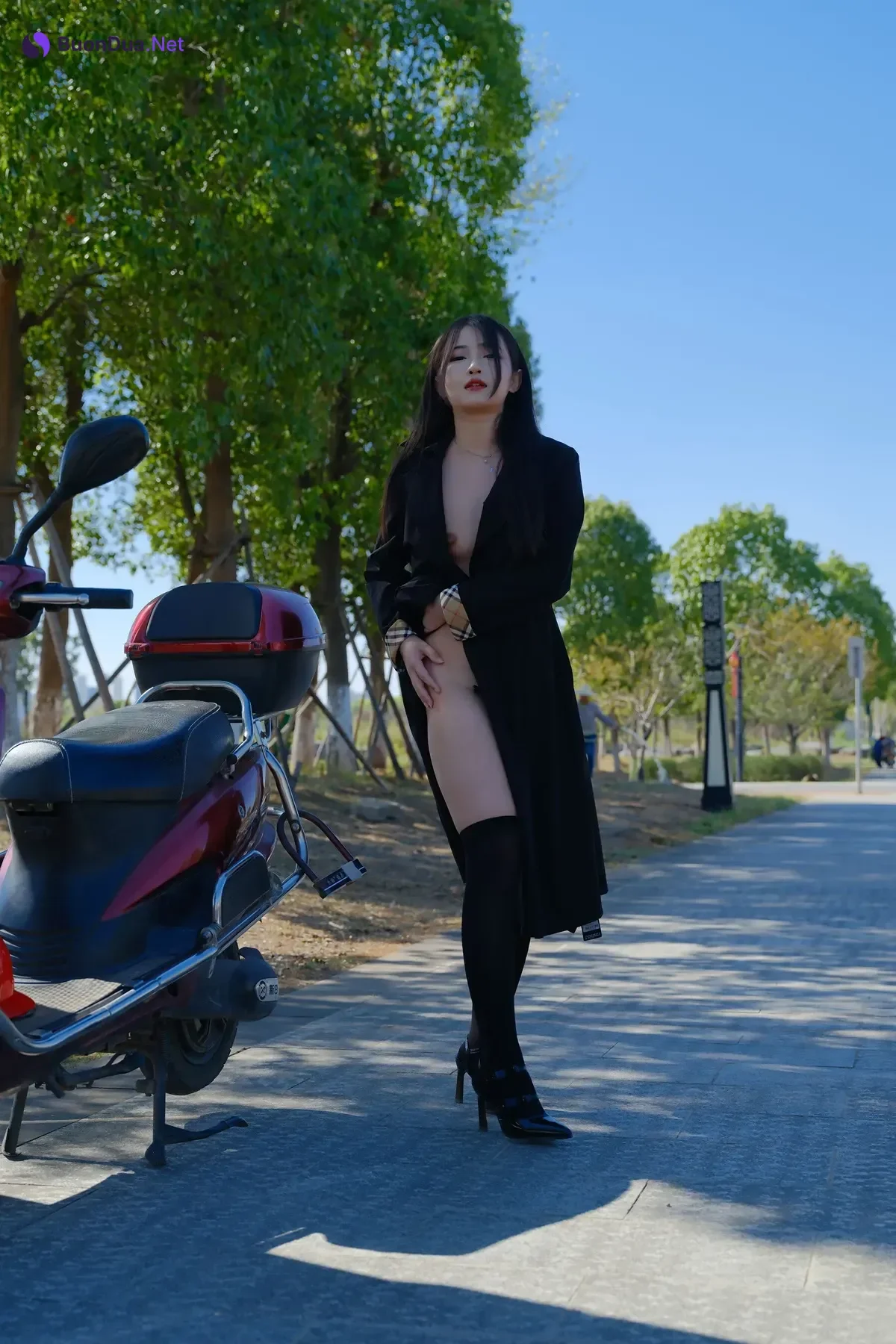 小泽 – 黑丝御姐 户外露出 Set.01 - 사진 12