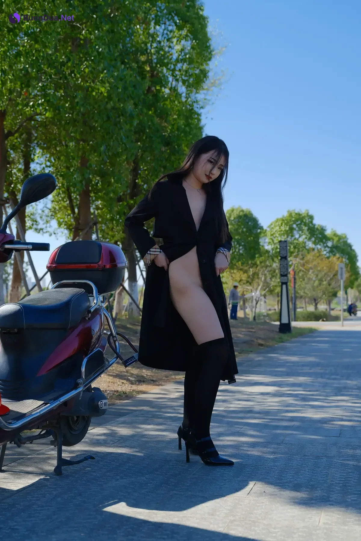 小泽 – 黑丝御姐 户外露出 Set.01 - 사진 8