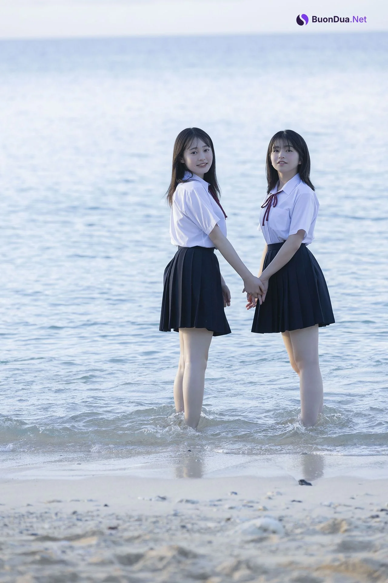 佐々木ほのか＆白濱美兎, ヤングガンガンデジタル限定写真集 「デュエット」 Set.02 - Photo 5