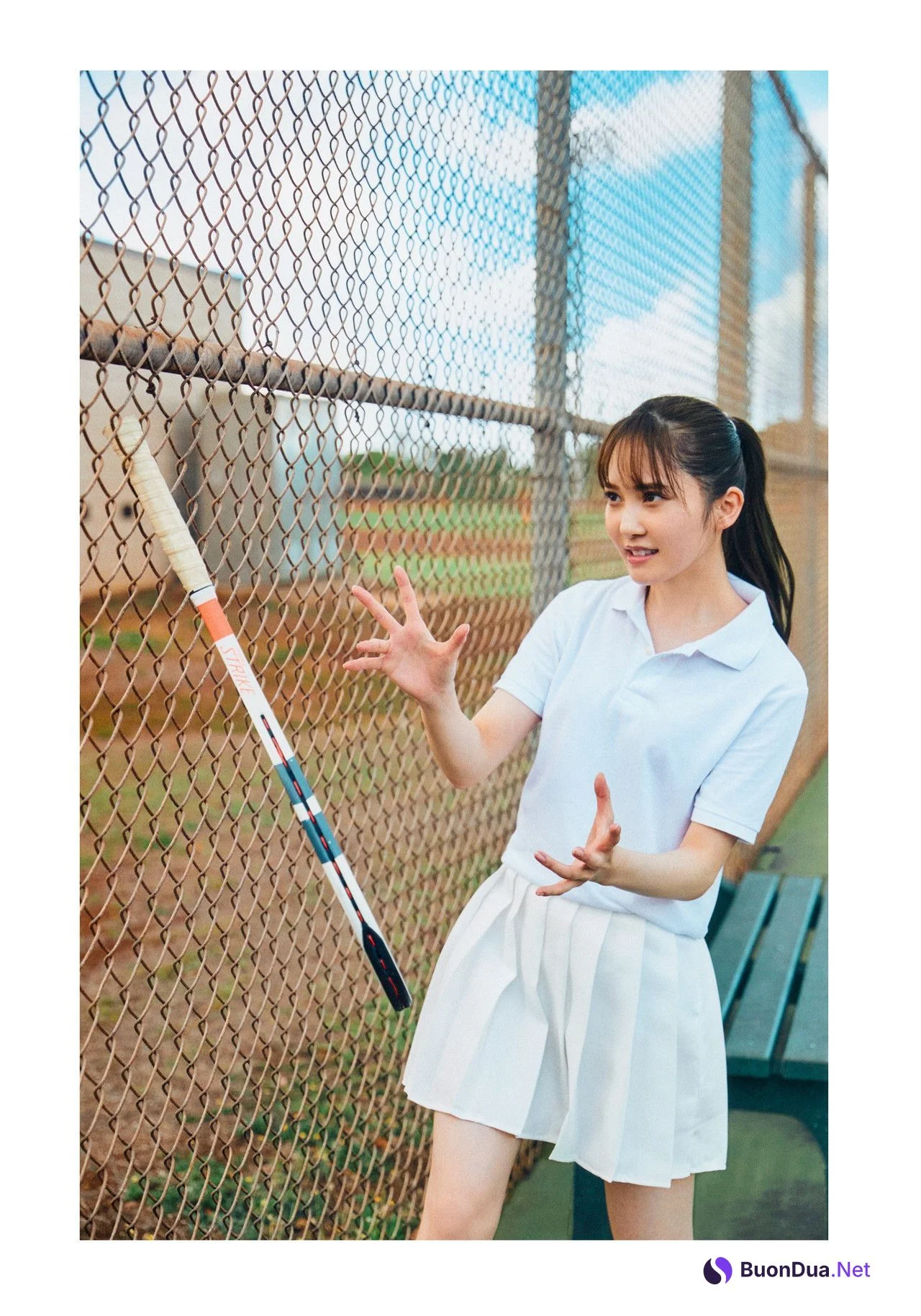 Shiho Kato 加藤史帆, 1st 写真集 #会いたい (#Aitai) Set.03 - Photo 3