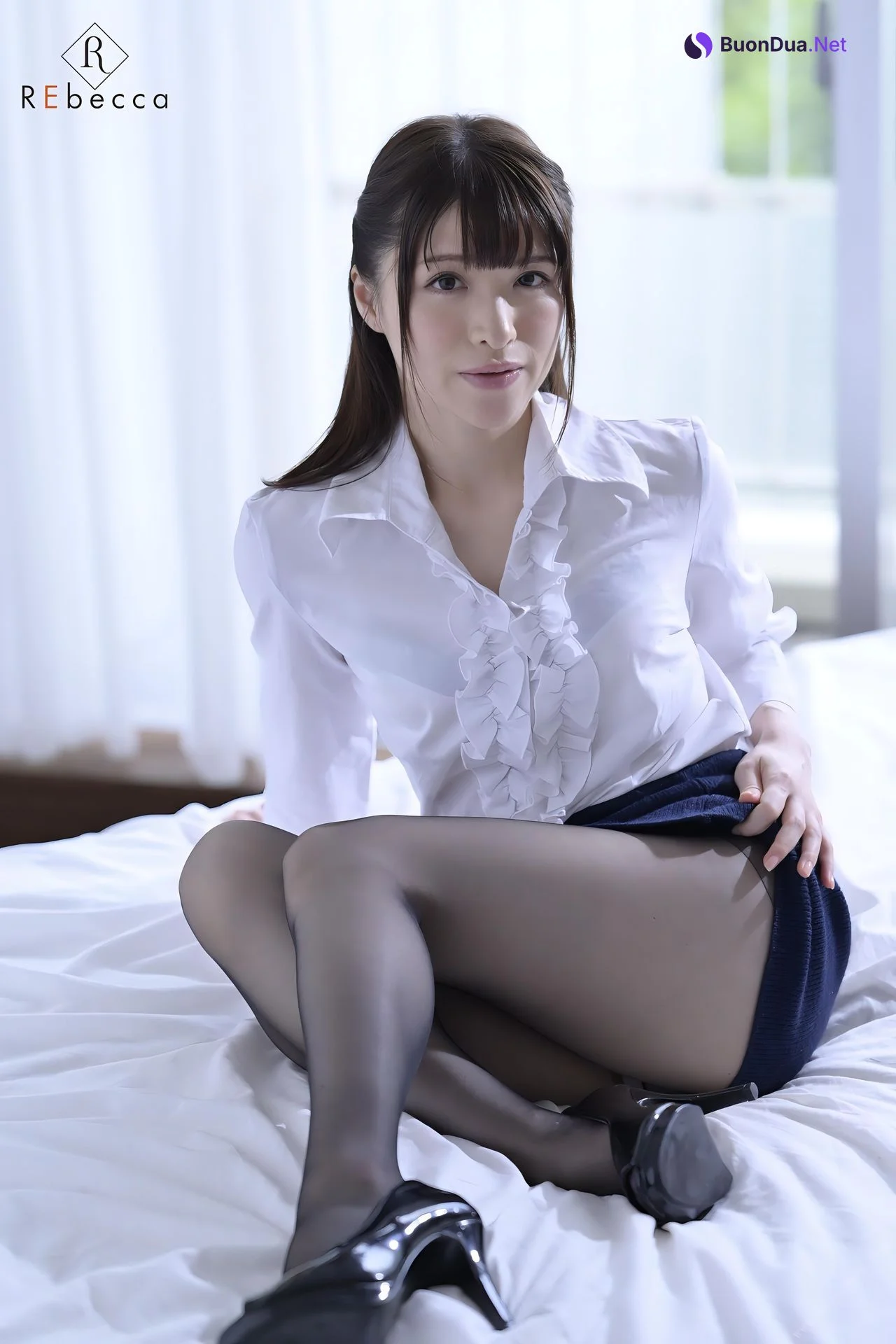 Shihori Kotoi 琴井しほり, Rebecca デジタル写真集 [淑女の季節] Set.01 - Photo 3