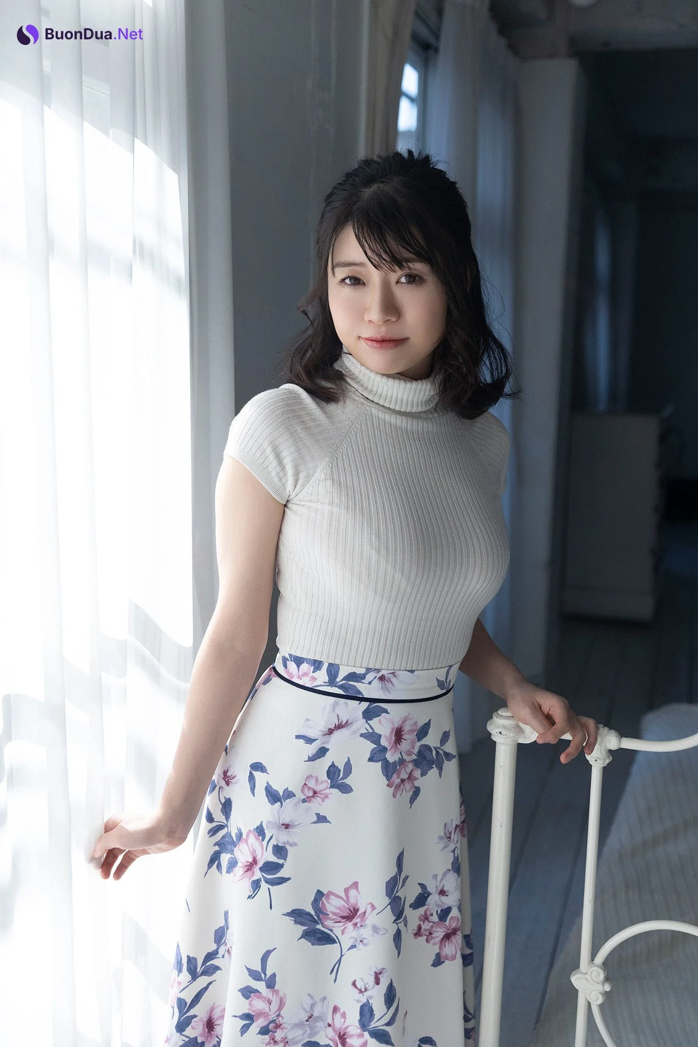 Shiori Hamabe 浜辺栞帆, Shukan Post 2022.04.22 (週刊ポスト 2022年4月22日号) - Photo 2