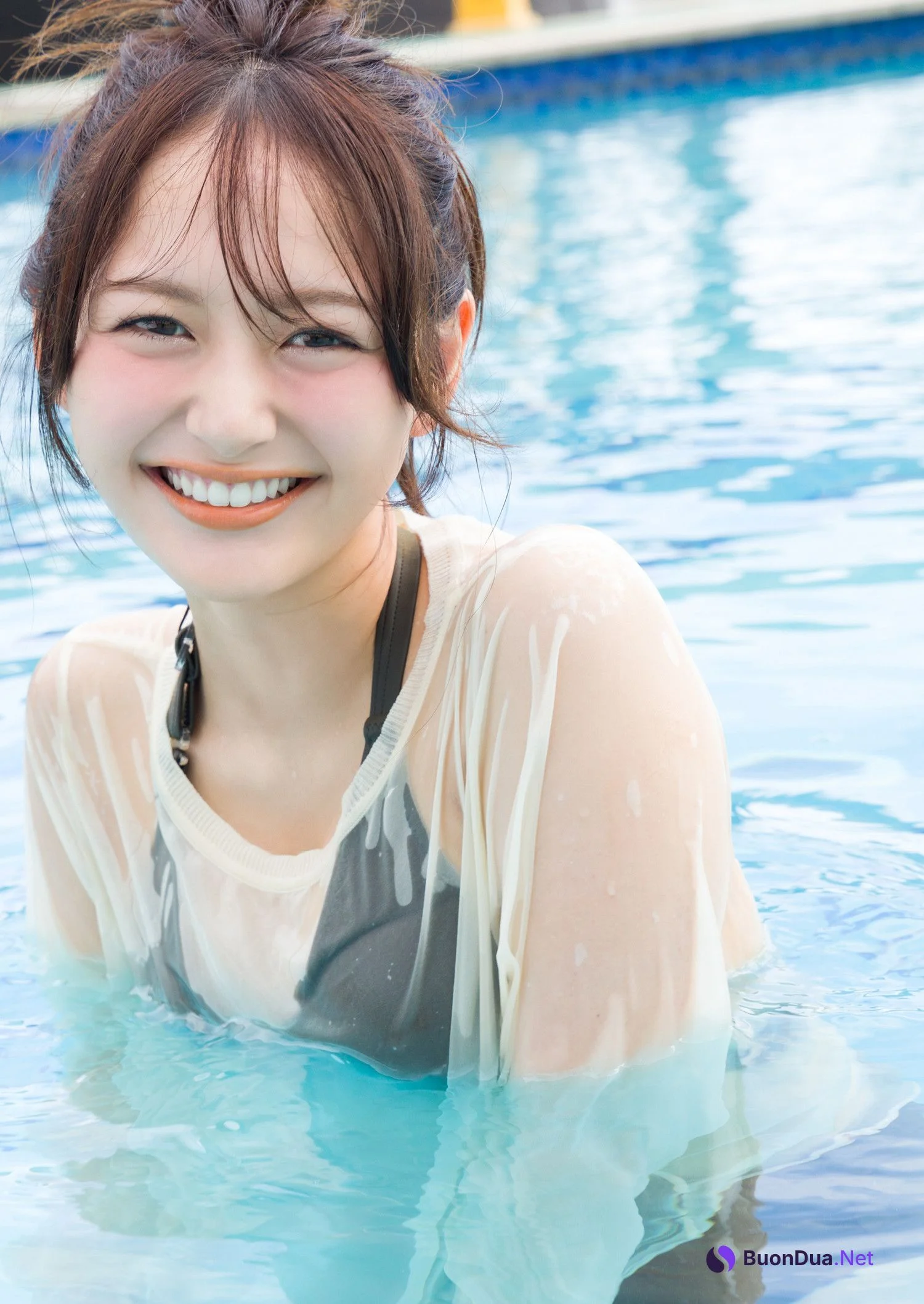 Shiori Kato 加藤栞, Young Jump 2025 No.02 (ヤングジャンプ 2025年2号) - Photo 11