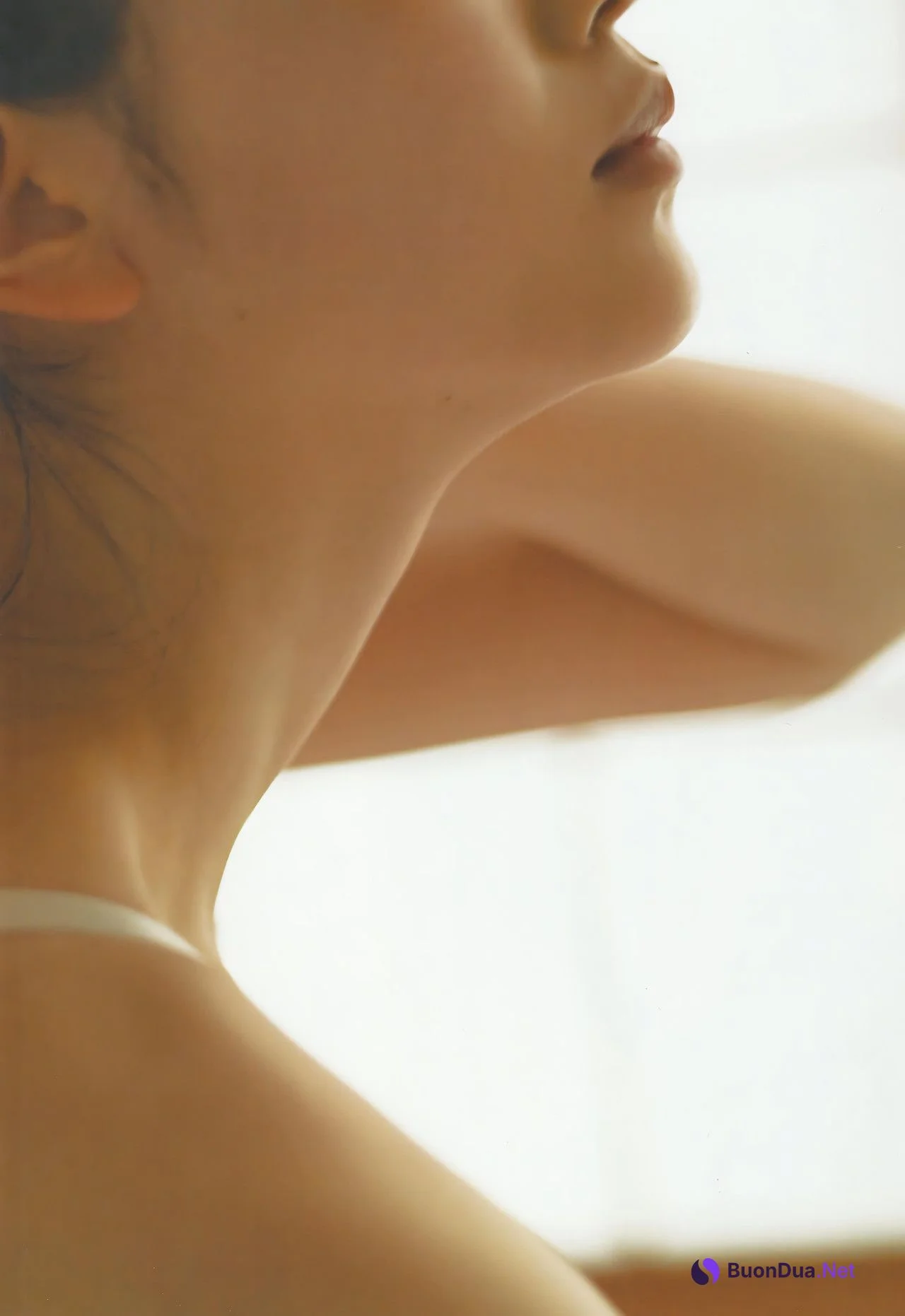 Shiori Kubo 久保史緒里, 1st写真集 [交差点] Set.01 - Photo 15