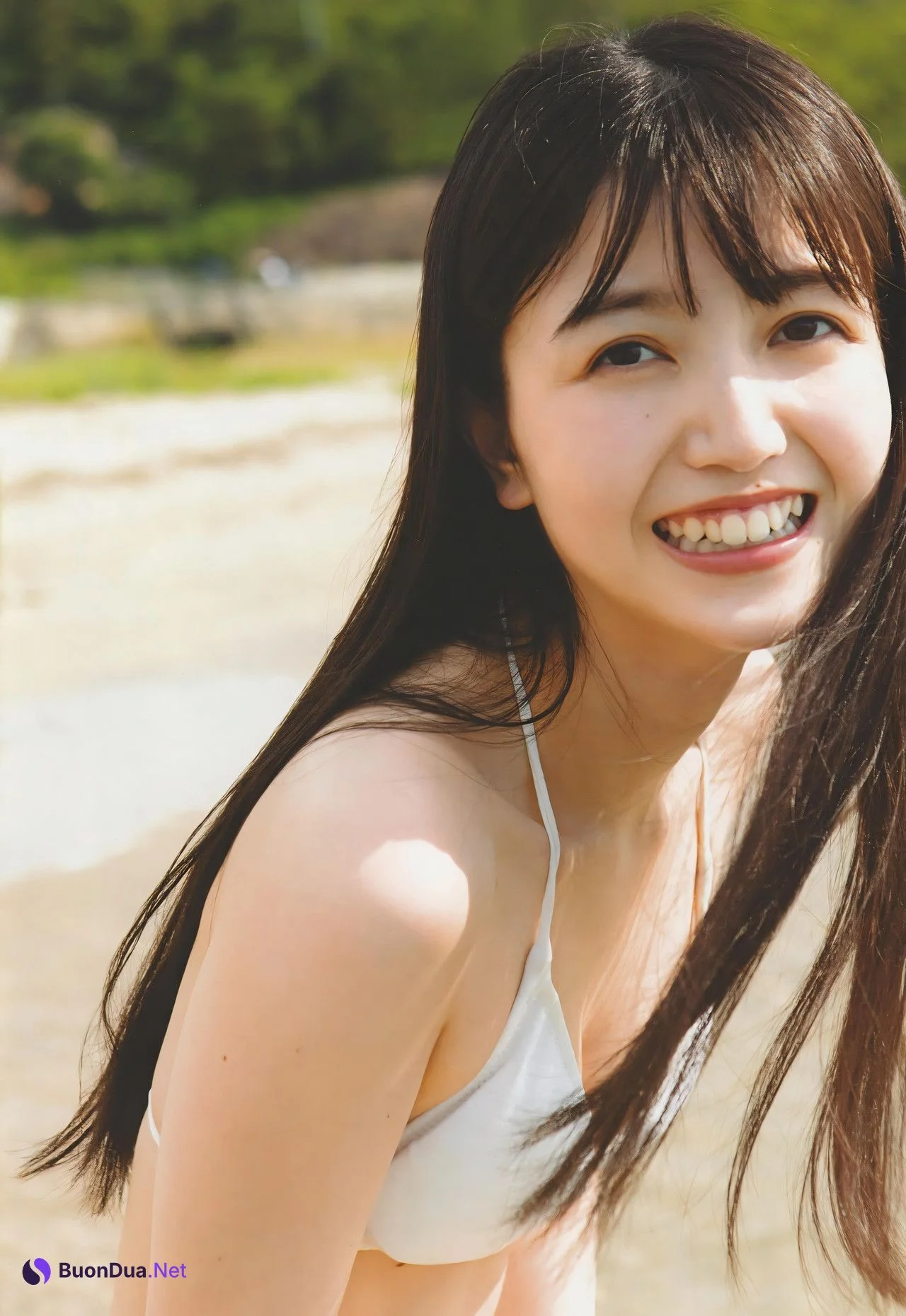 Shiori Kubo 久保史緒里, 1st写真集 [交差点] Set.02 - Photo 7