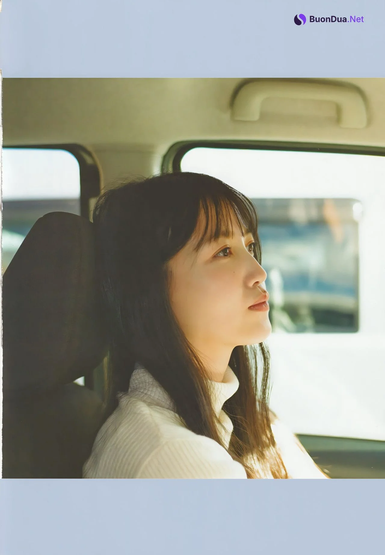 Shiori Kubo 久保史緒里, 1st写真集 [交差点] Set.03 - Photo 10
