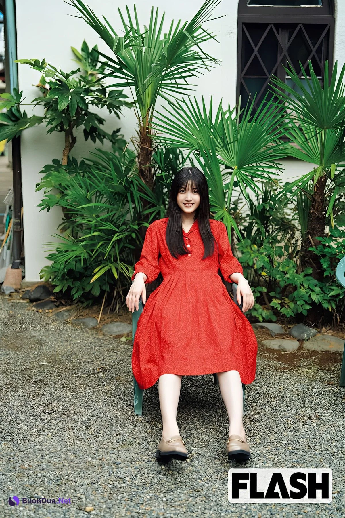 Shiori Kubo 久保史緒里, FLASH 2024.11.19 (フラッシュ 2024年11月19日号) - Photo 14