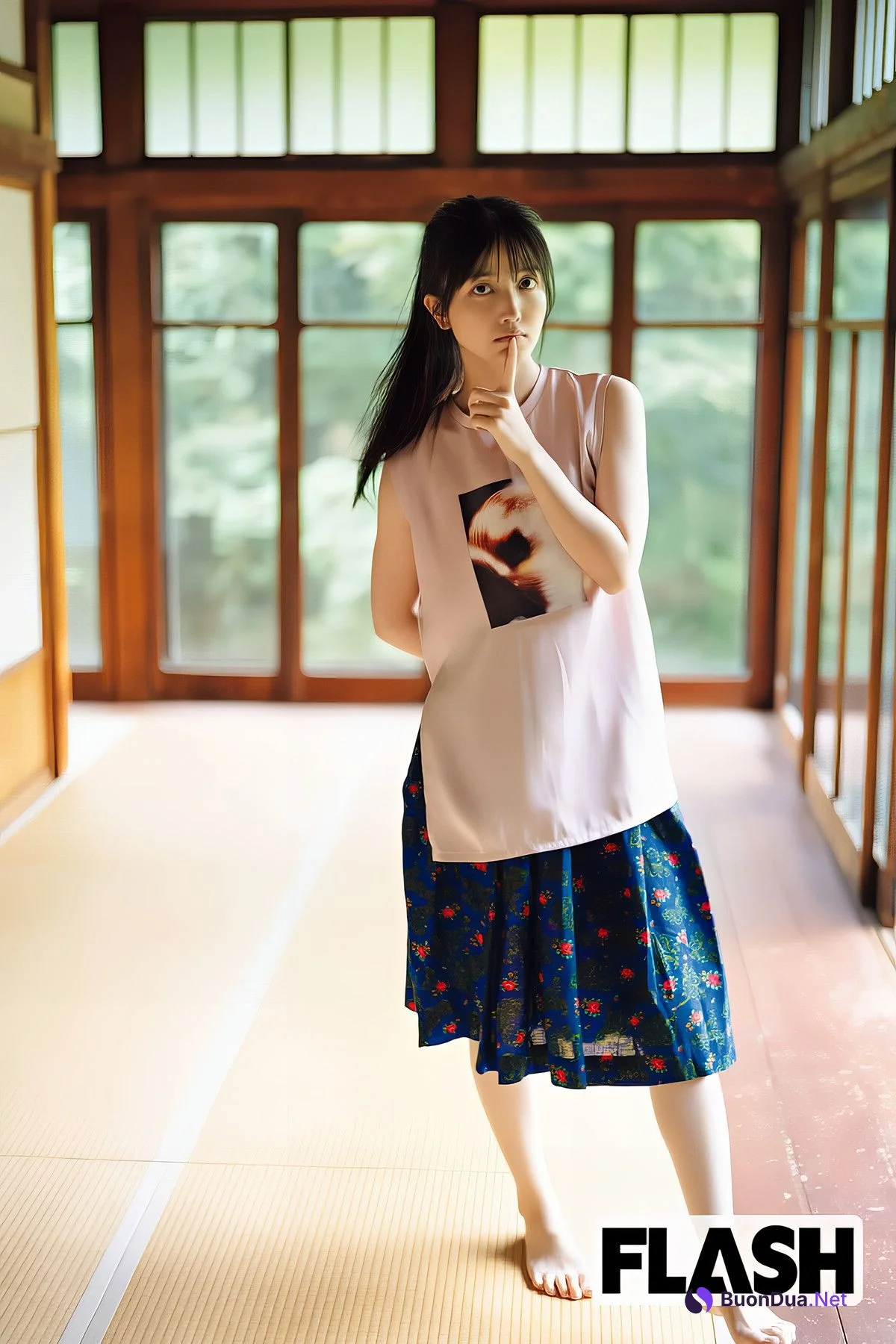 Shiori Kubo 久保史緒里, FLASH 2024.11.19 (フラッシュ 2024年11月19日号) - Photo 16