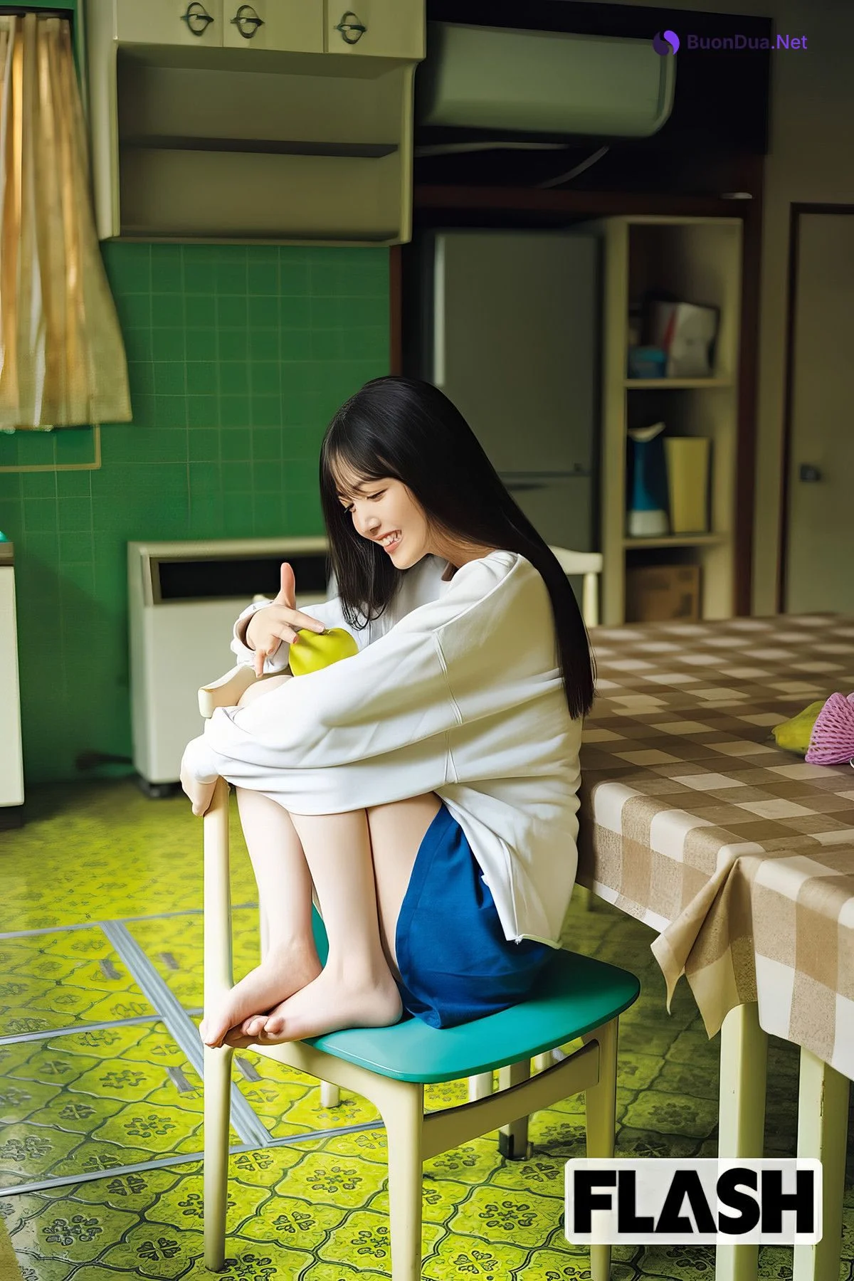 Shiori Kubo 久保史緒里, FLASH 2024.11.19 (フラッシュ 2024年11月19日号) - Photo 19