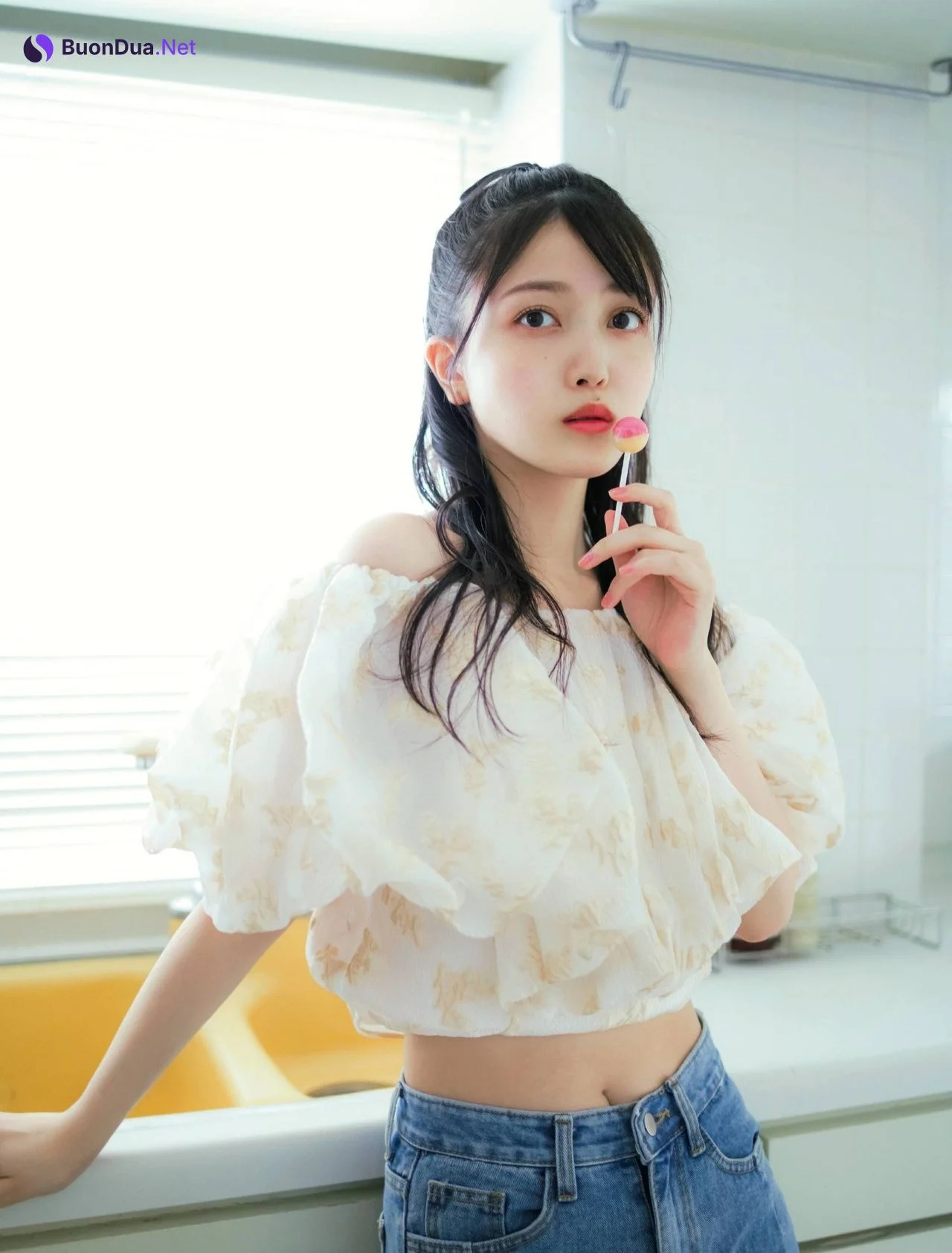 Shiori Kubo 久保史緒里, FRIDAY 2021.12.17 (フライデー 2021年12月17日号) - รูปภาพ 4