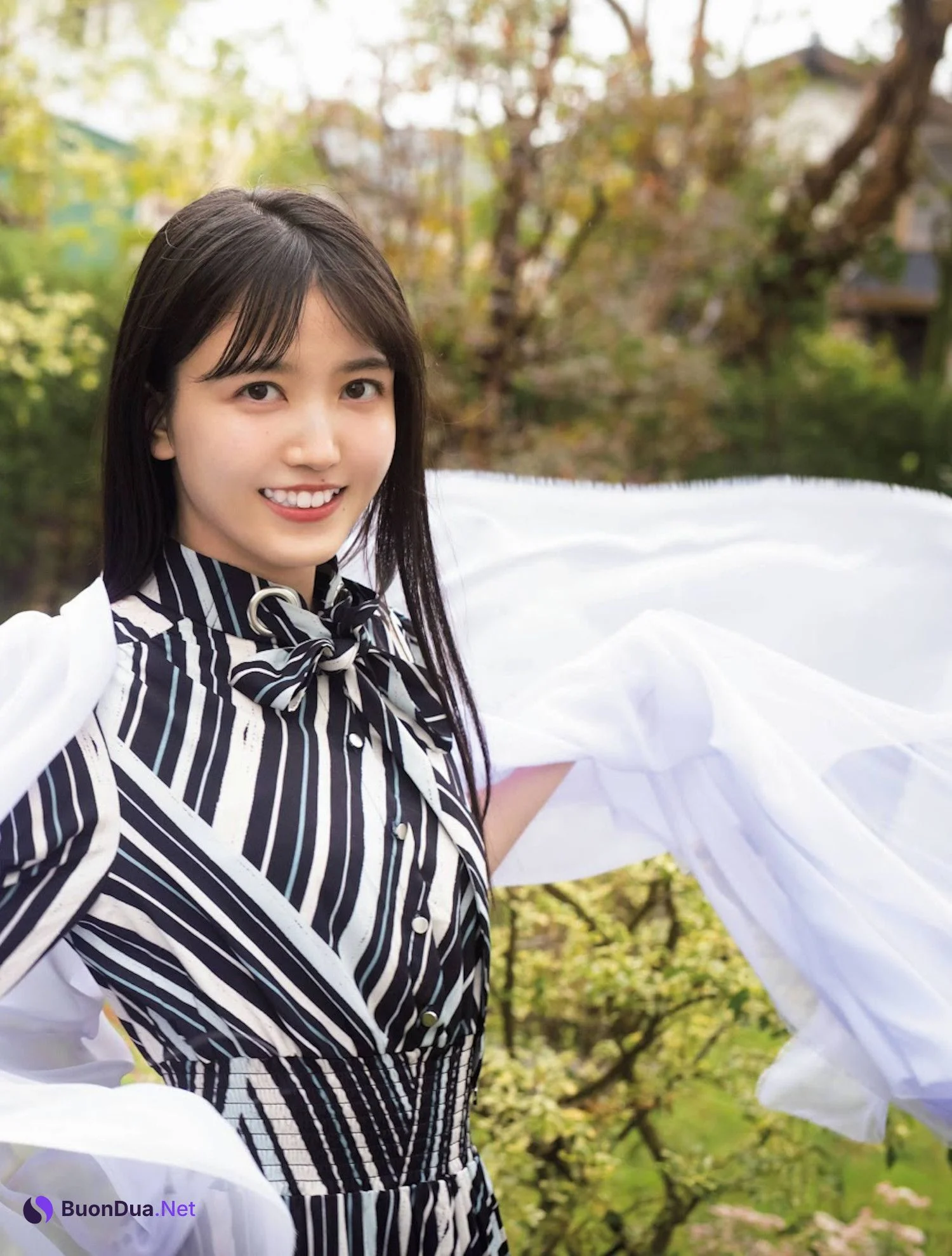 Shiori Kubo 久保史緒里, Platinum Flash 2022 Vol.18 - Photo 8