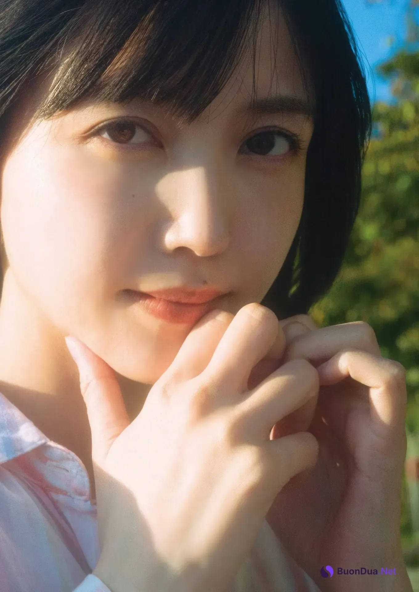 Shiori Kubo 久保史緒里, Young Gangan 2025 No.23 (ヤングガンガン 2025年23号) - Photo 4