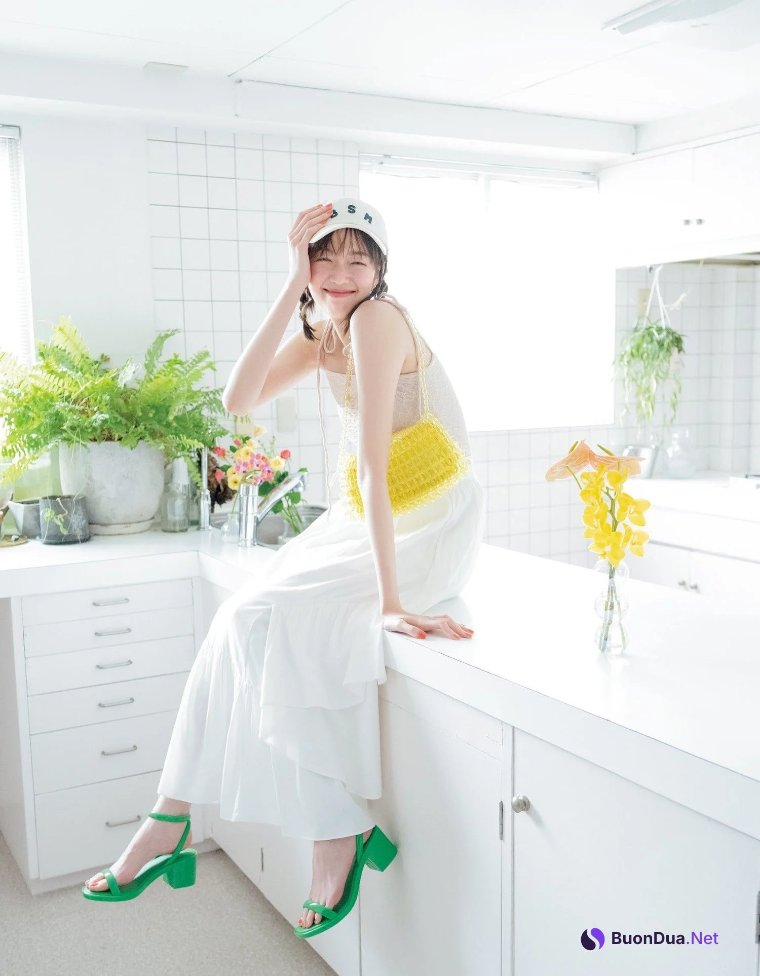 Shiori Sato 佐藤栞里, aR (アール) Magazine 2023.07 - Photo 12