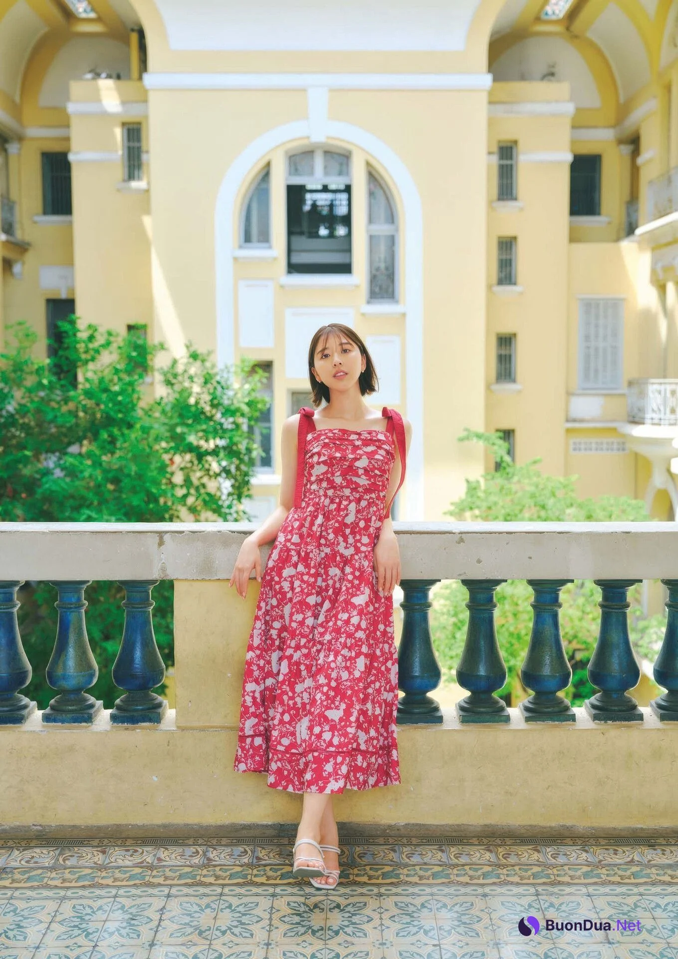 Shiori Tamai 玉井詩織, Big Comic Spirits 2025 No.39 (ビッグコミックスピリッツ 2025年39号) - Photo 9