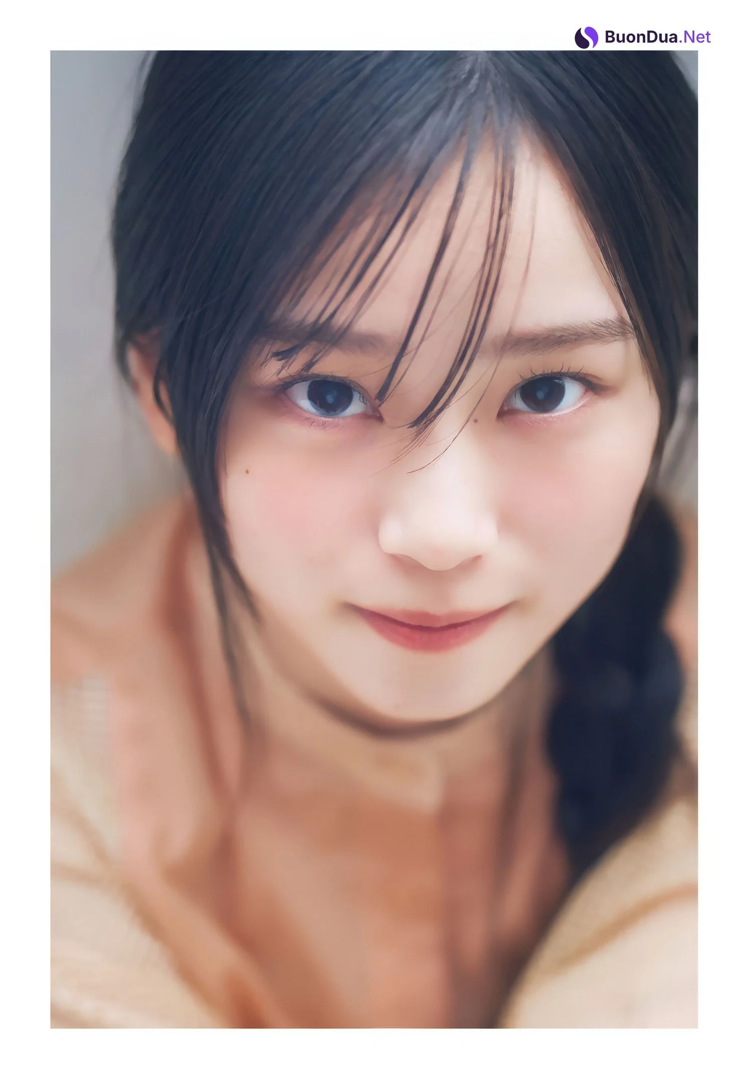 Shizuki Yamashita 山下瞳月, Shonen Magazine 2025 No.18 (週刊少年マガジン 2025年18号) - Photo 6