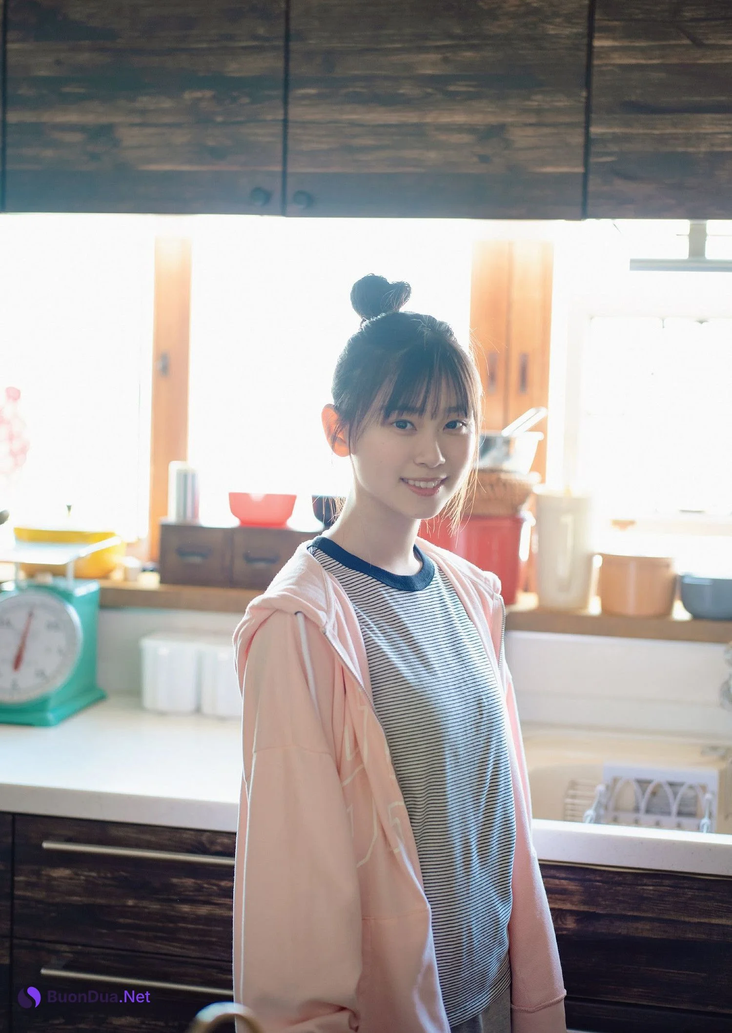 Shizuki Yamashita 山下瞳月, Weekly Playboy 2023 No.25 (週刊プレイボーイ 2023年25号) - Photo 2
