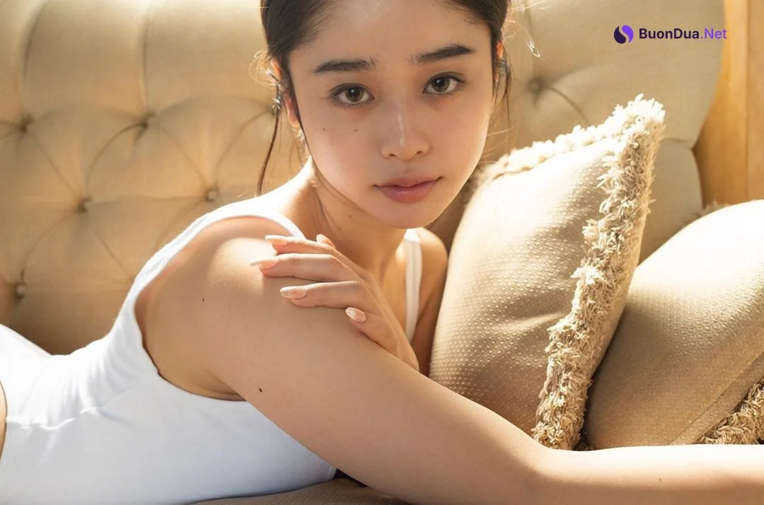 Shizuku Taiyou 太陽しずく, Young King 2019.10.21 No.20 (ヤングキング 2019年20号) - รูปภาพ 14