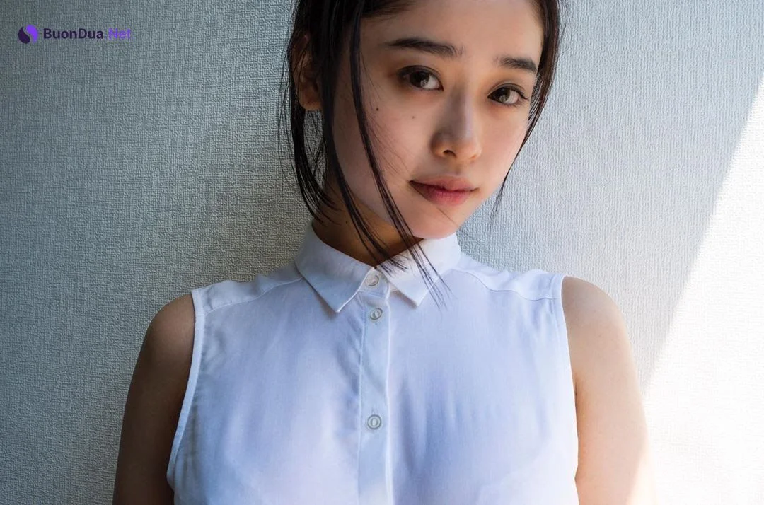 Shizuku Taiyou 太陽しずく, Young King 2019.10.21 No.20 (ヤングキング 2019年20号) - รูปภาพ 3