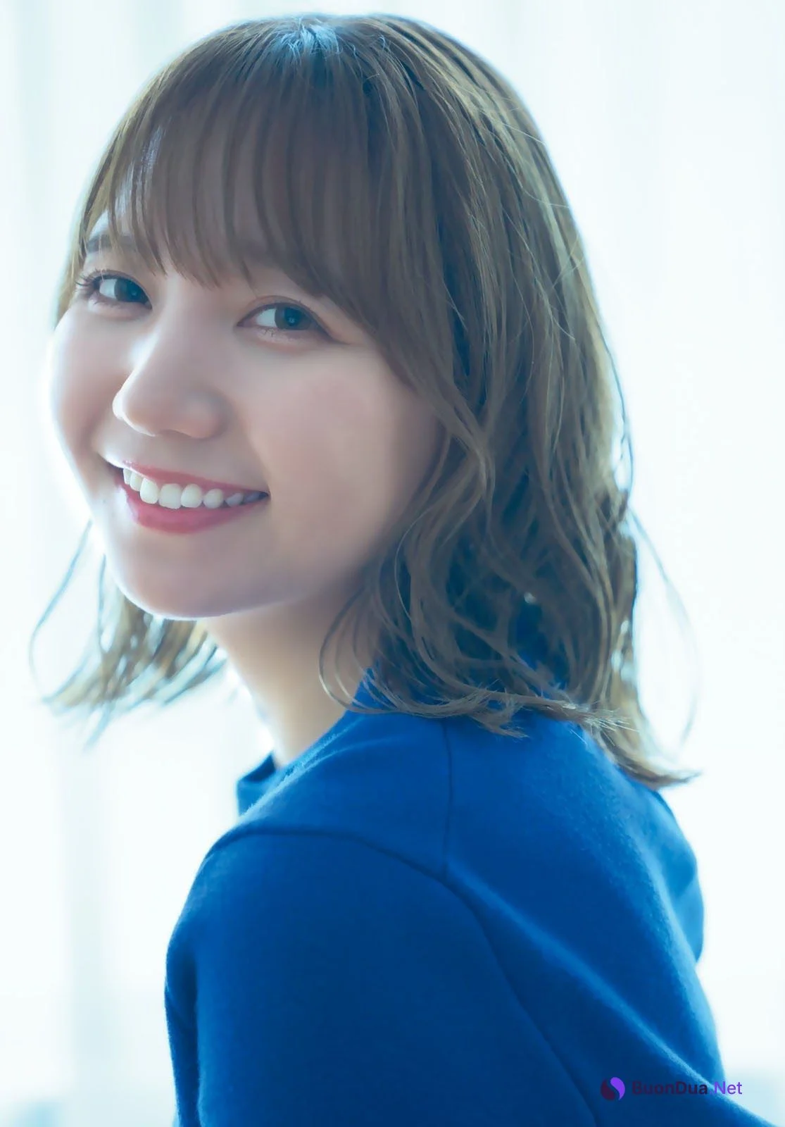 佐倉綾音 和氣あず未, Shonen Magazine 2021 No.31 (週刊少年マガジン 2021年31号) - Photo 10