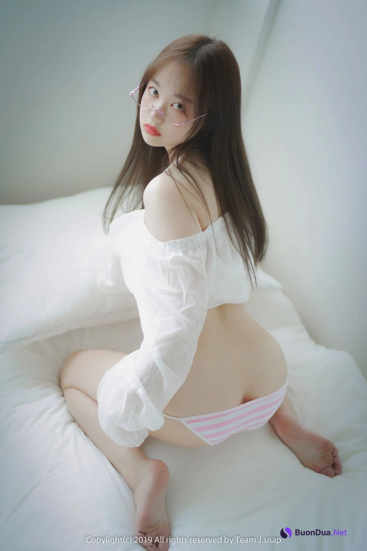 Sia 시아, [PURE MEDIA] Vol.06 누드 디지털화보 Set.01 - Photo 6