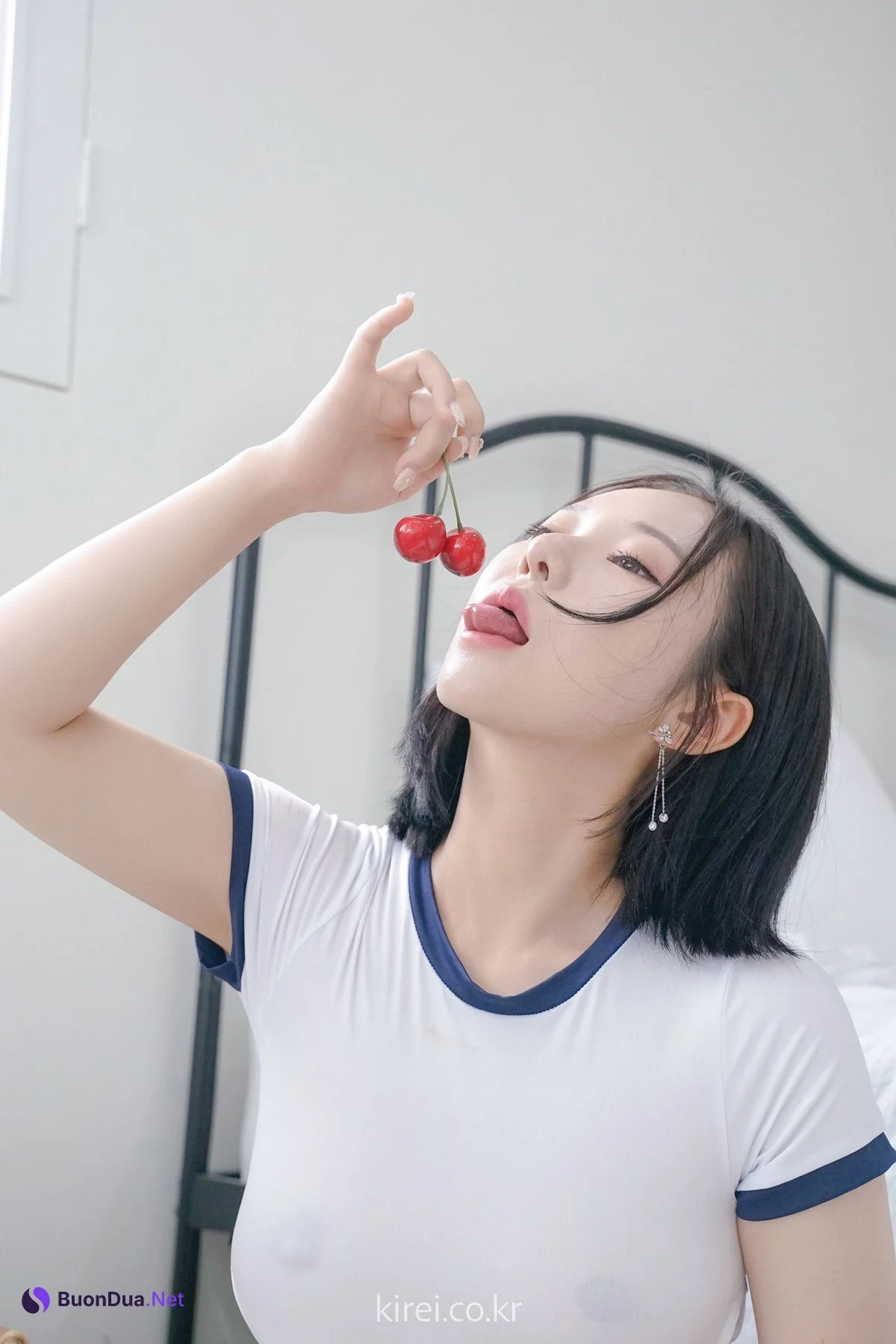 Sinbi 신비, [KIREI] Vol.01 Photobook - Photo 3