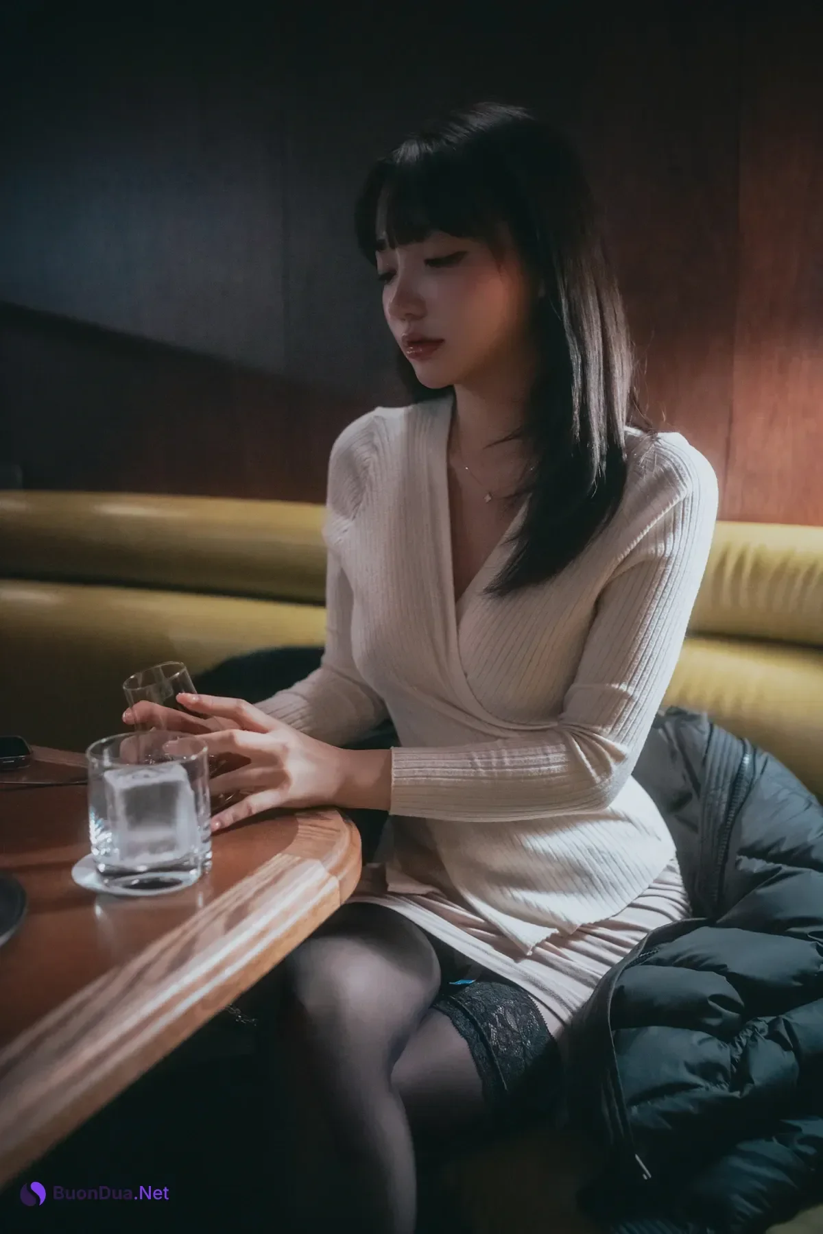 Son Yeeun 손예은, DJAWA 「A Snap of Intimacy Vol.04」 Set.01 - Photo 4