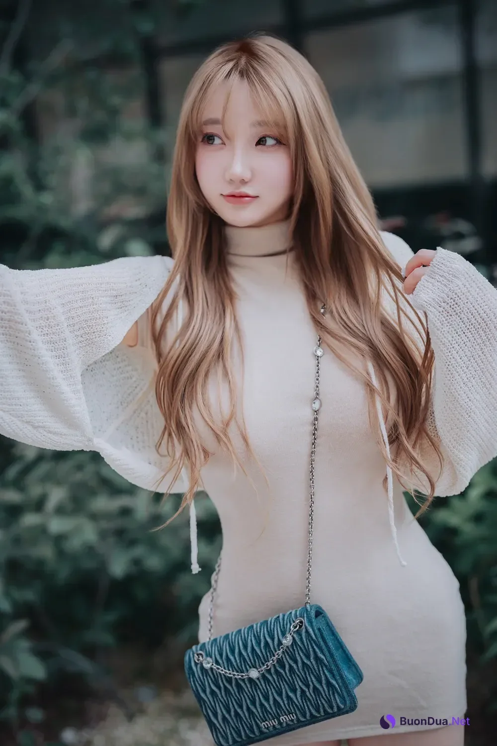 Son Yeeun 손예은, DJAWA 「Happy Solo Birthday」 Set.01 - Photo 12